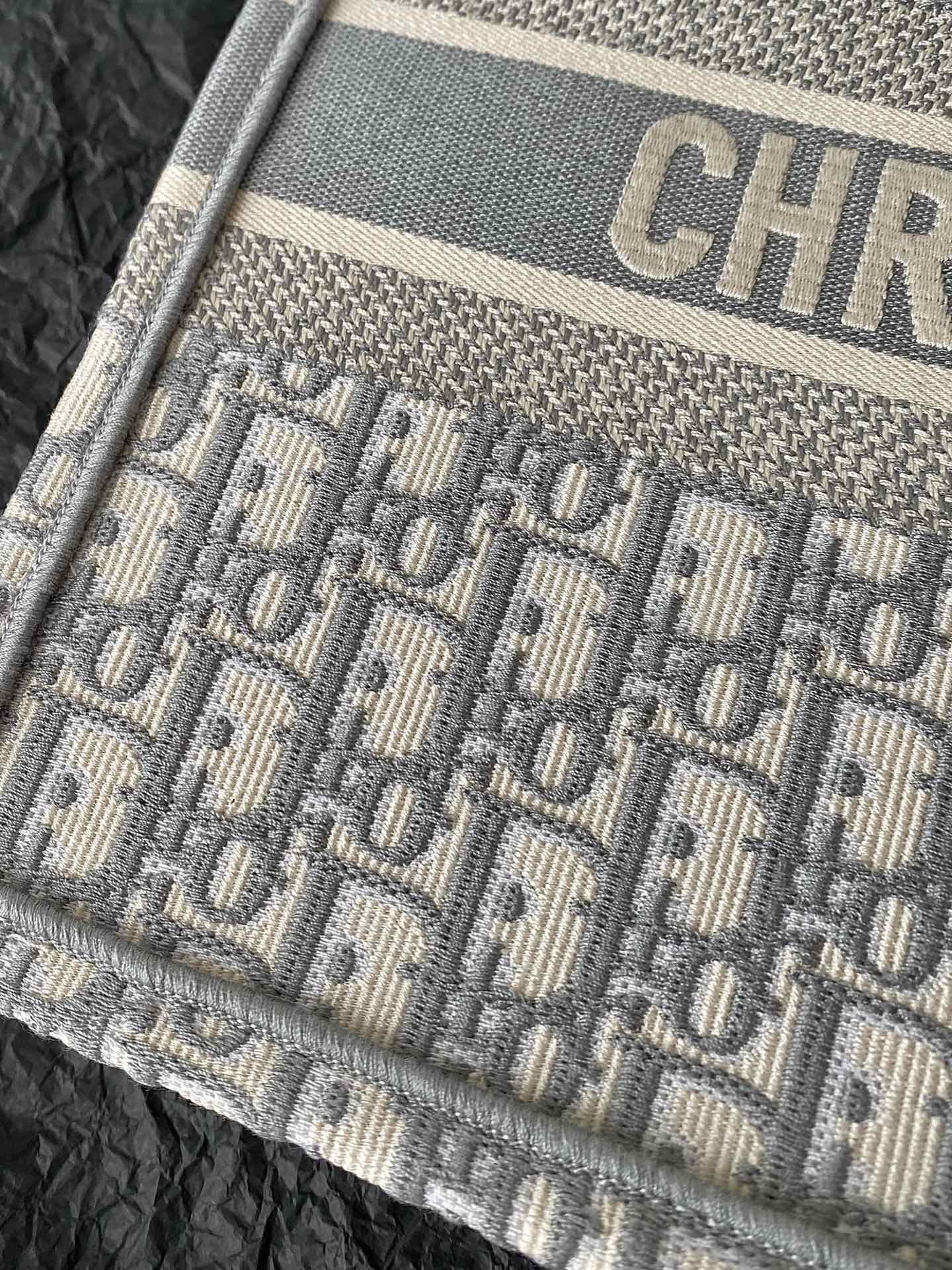 Medium CD Book Tote 36cm Grey mysite