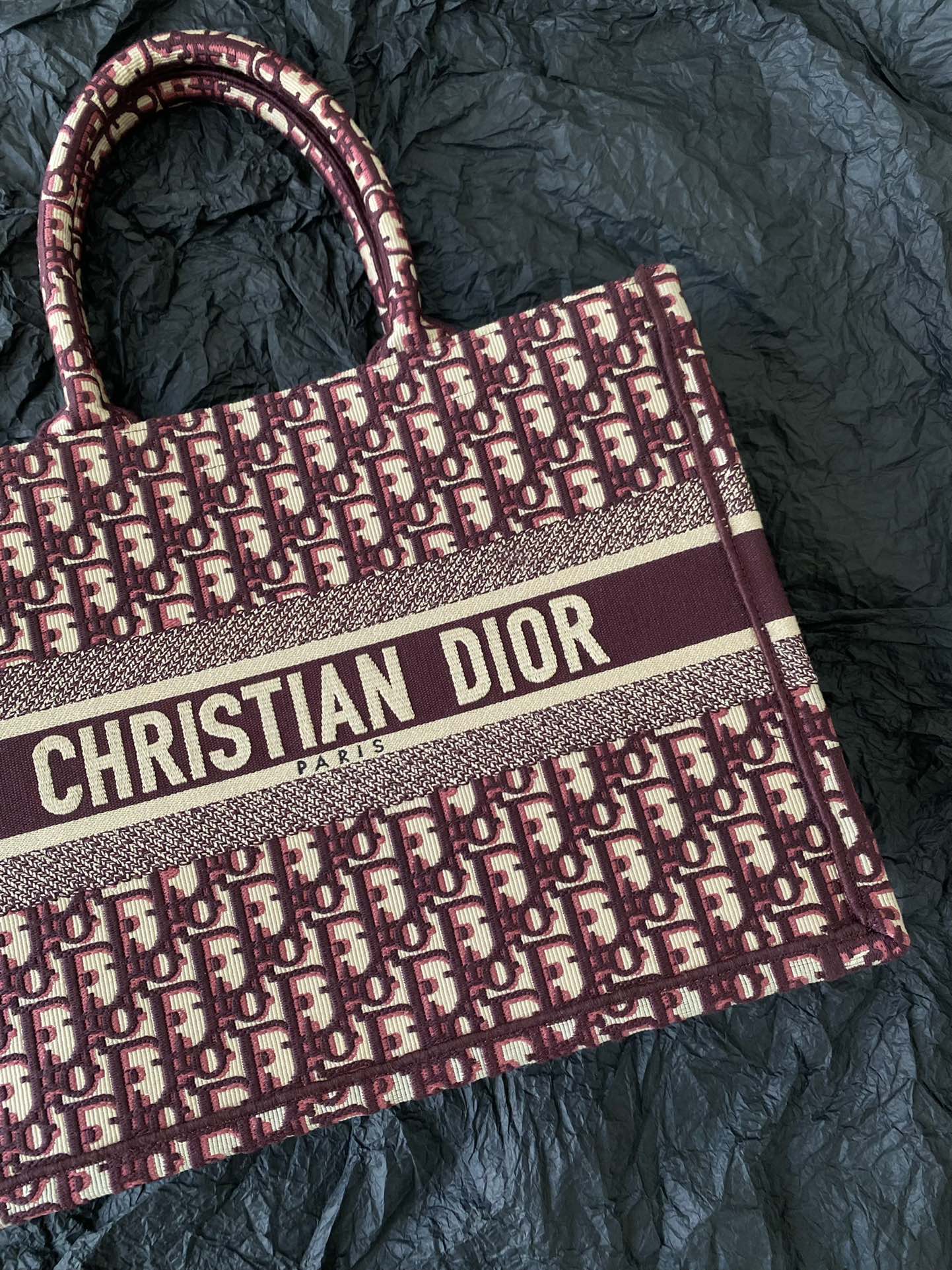 Medium CD Book Tote 36cm Burgundy Retro Style D Letter Embroidery mysite