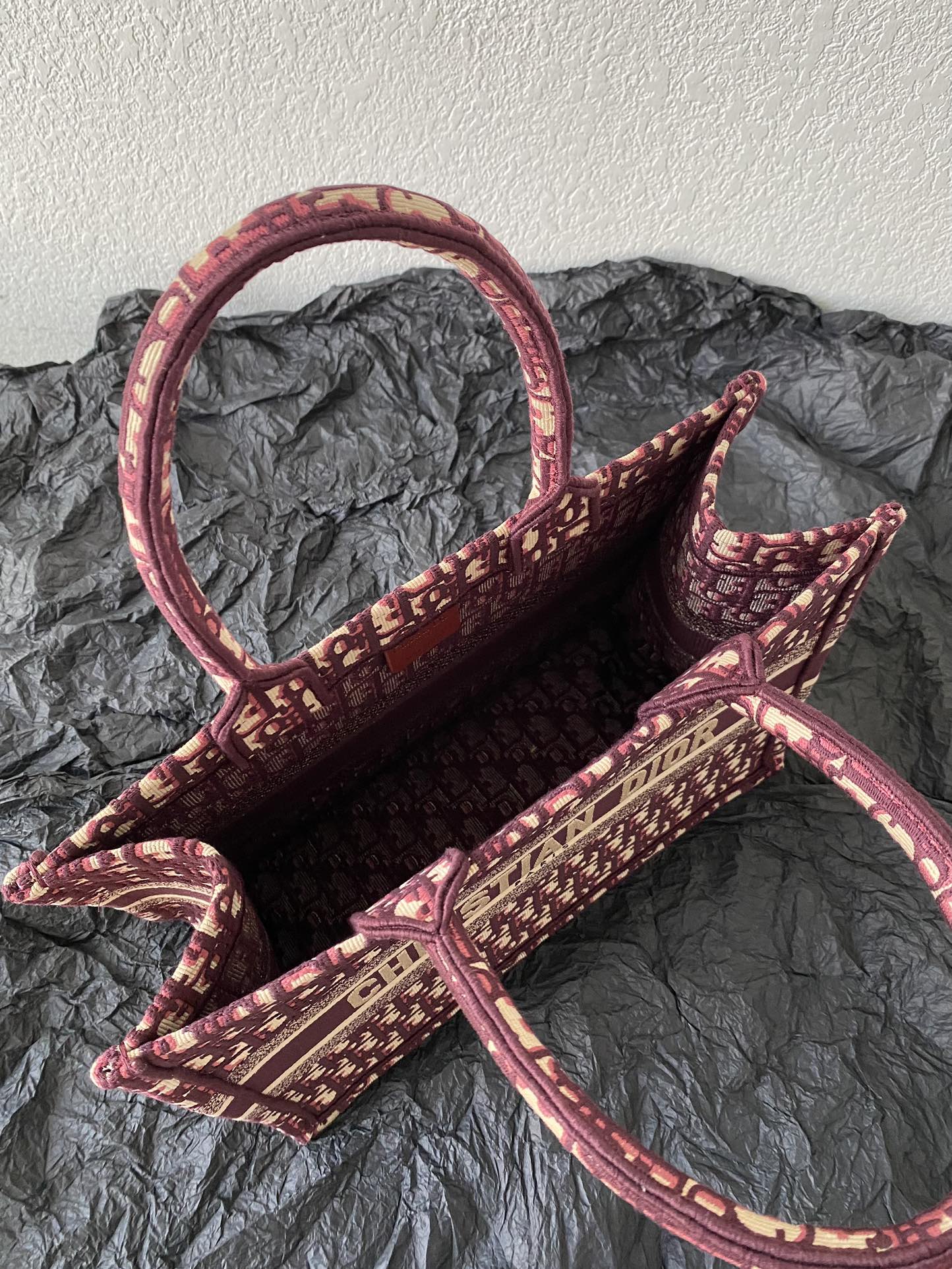 Medium CD Book Tote 36cm Burgundy Retro Style D Letter Embroidery mysite