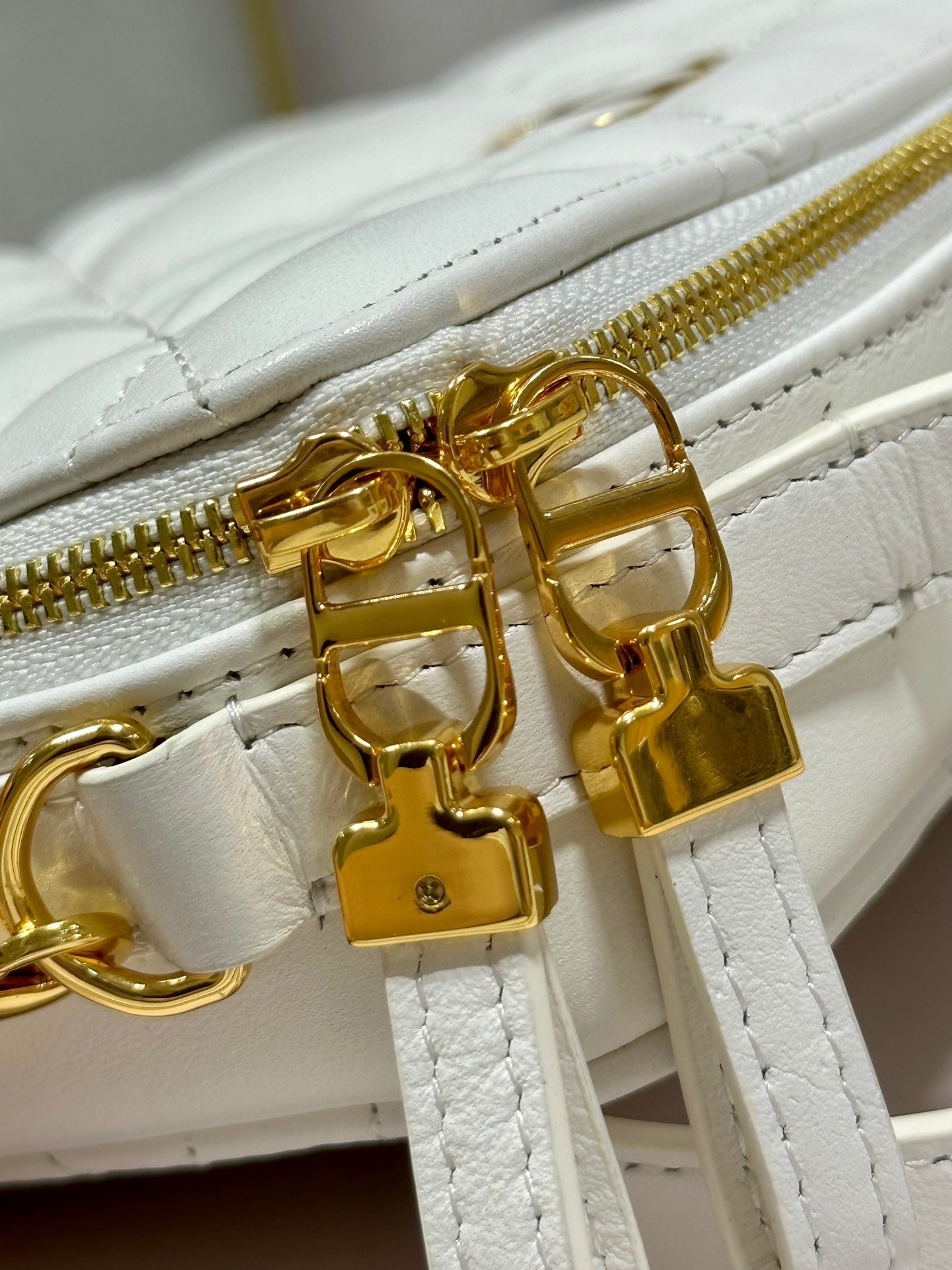 cd caro box 18 white calfskin mysite