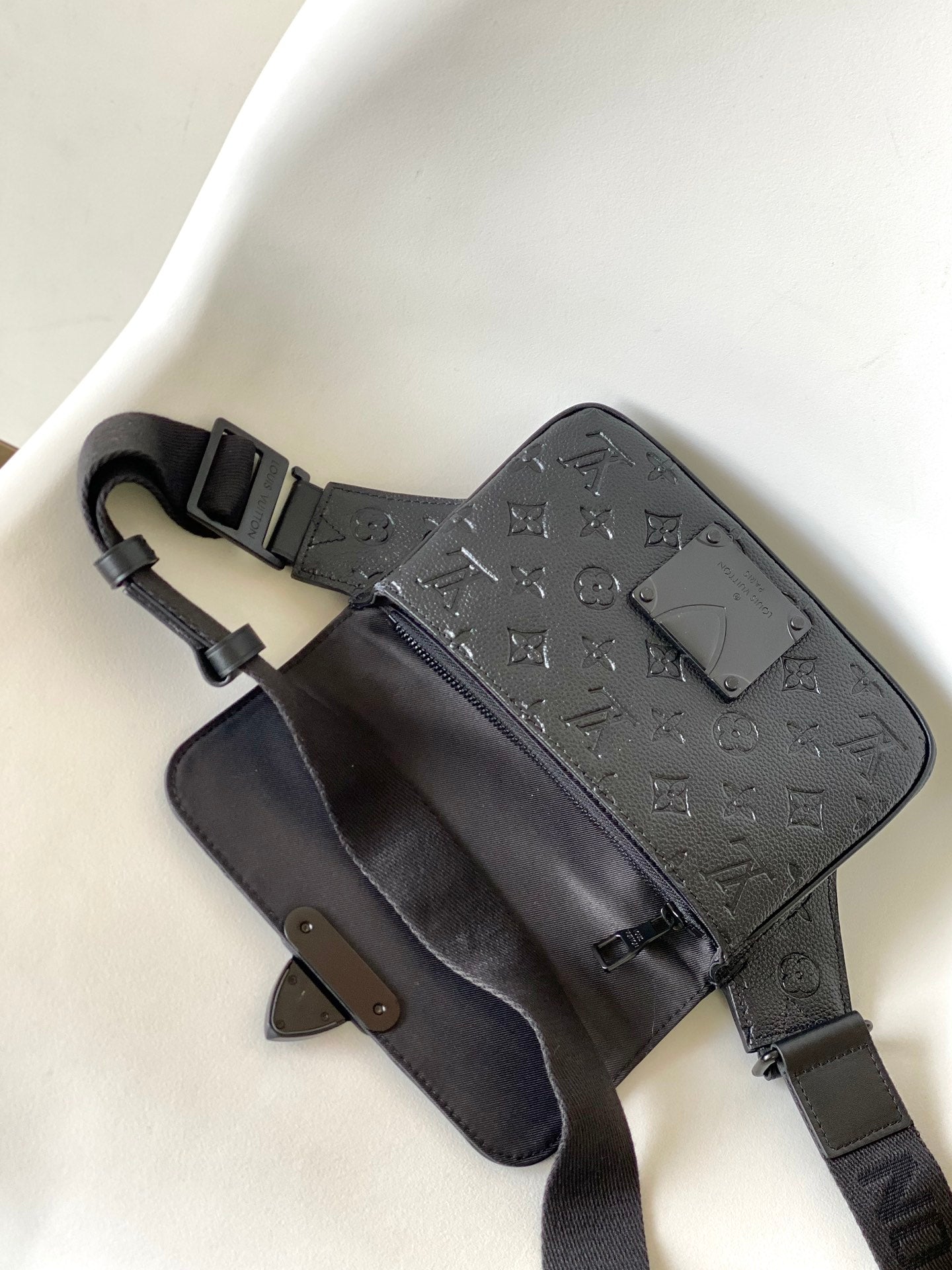 LV  S Lock Sling Bag 21cm Black Monogram-embossed Taurillon leather mysite