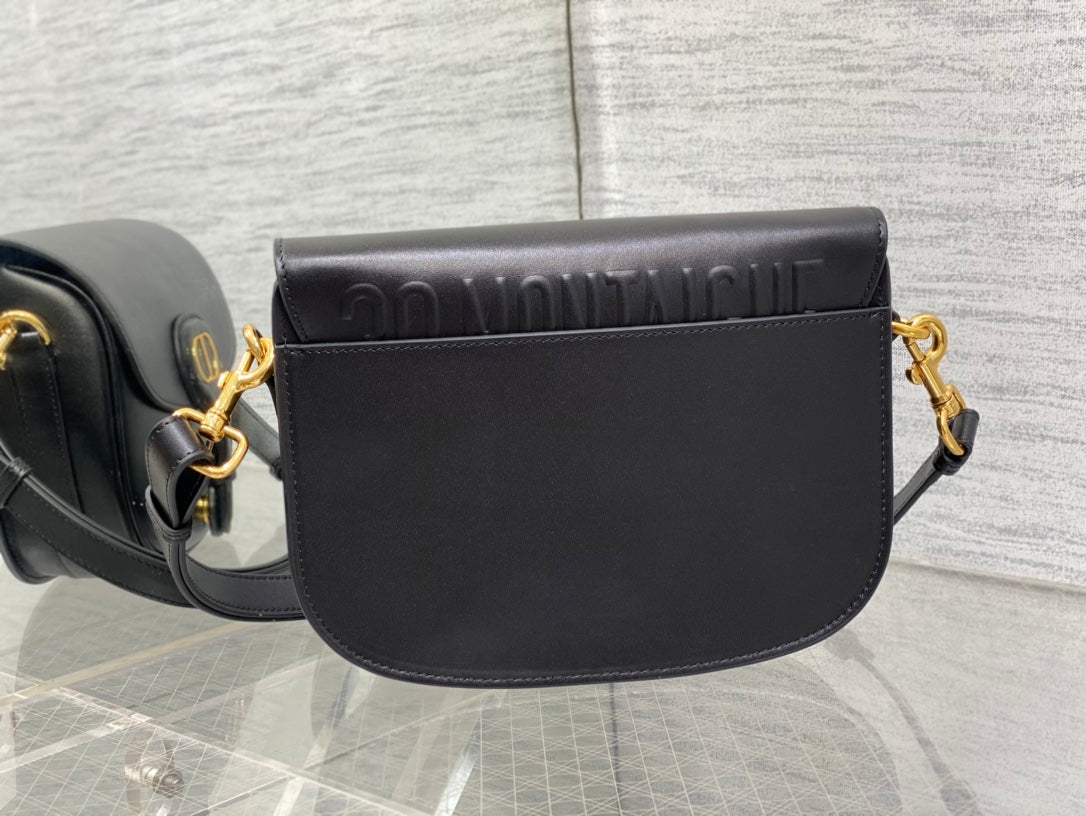 MEDIUM CD BOBBY 22CM BLACK CALFSKIN GOLD HARDWARE mysite