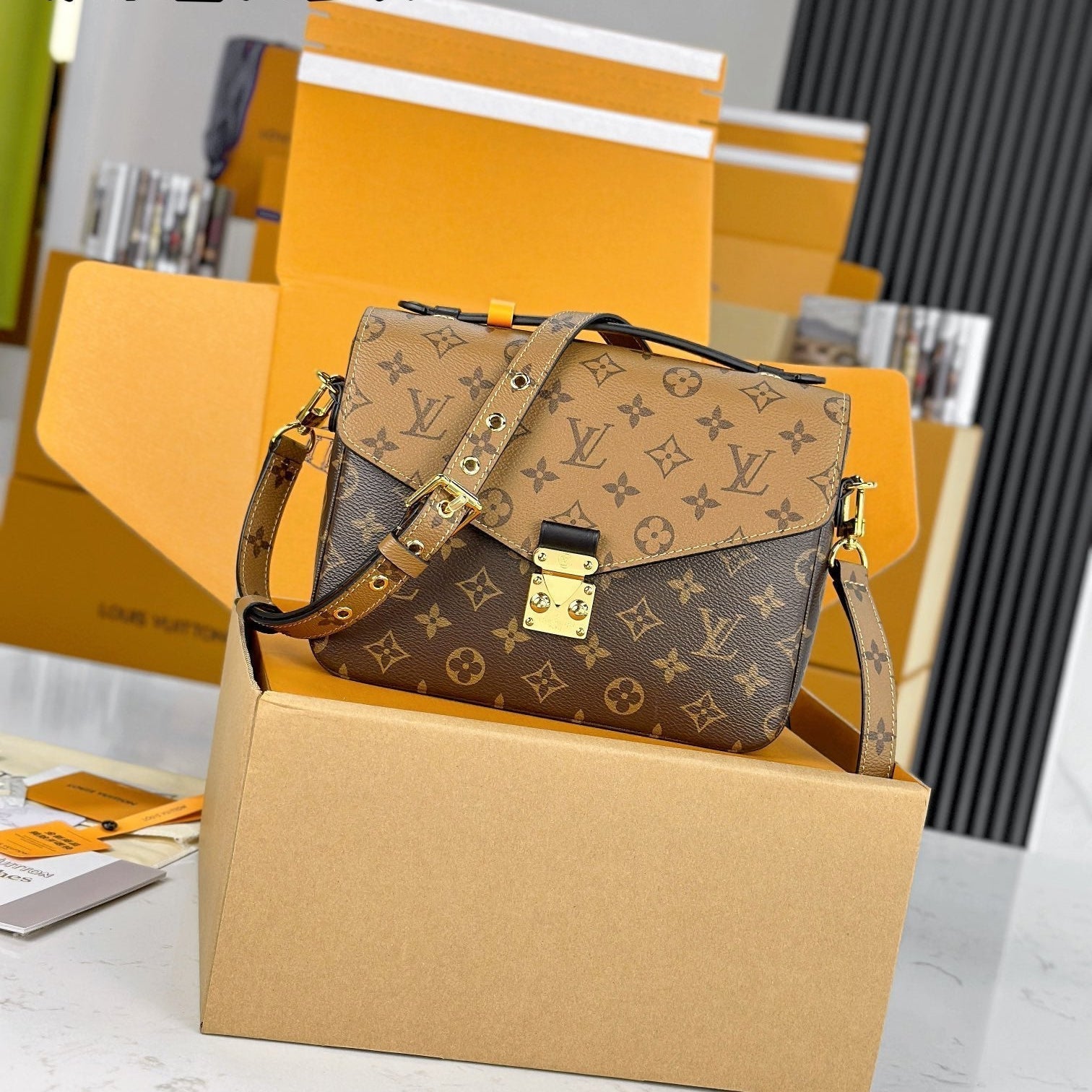 LV Pochette Metis Brown mix Ginger Brown Monogram Reverse Canvas 204264 mysite