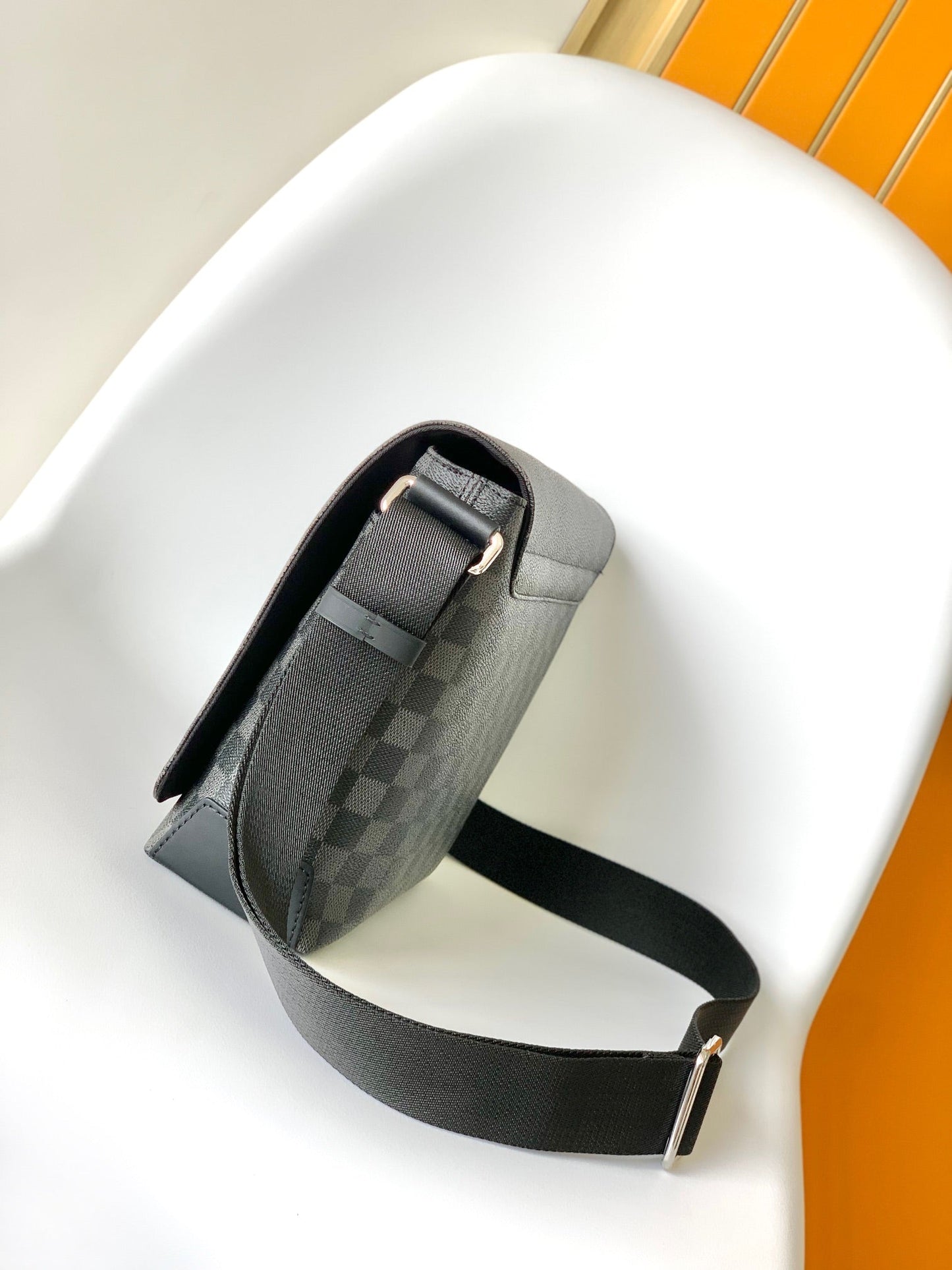 LV District PM Messenger 25cm Black Damier Graphite Canvas mysite