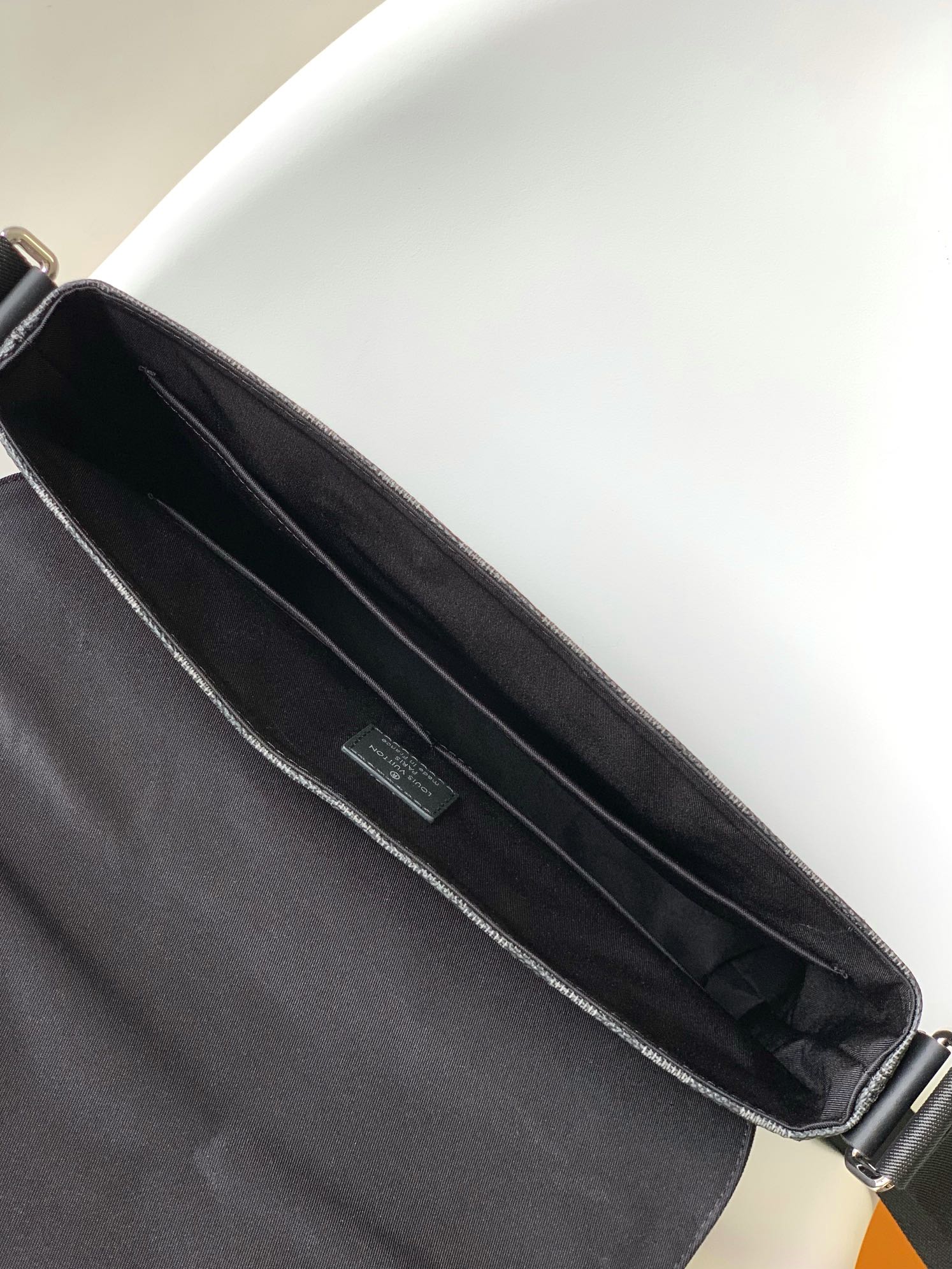 LV District PM Messenger 31cm Black Damier Graphite Canvas mysite