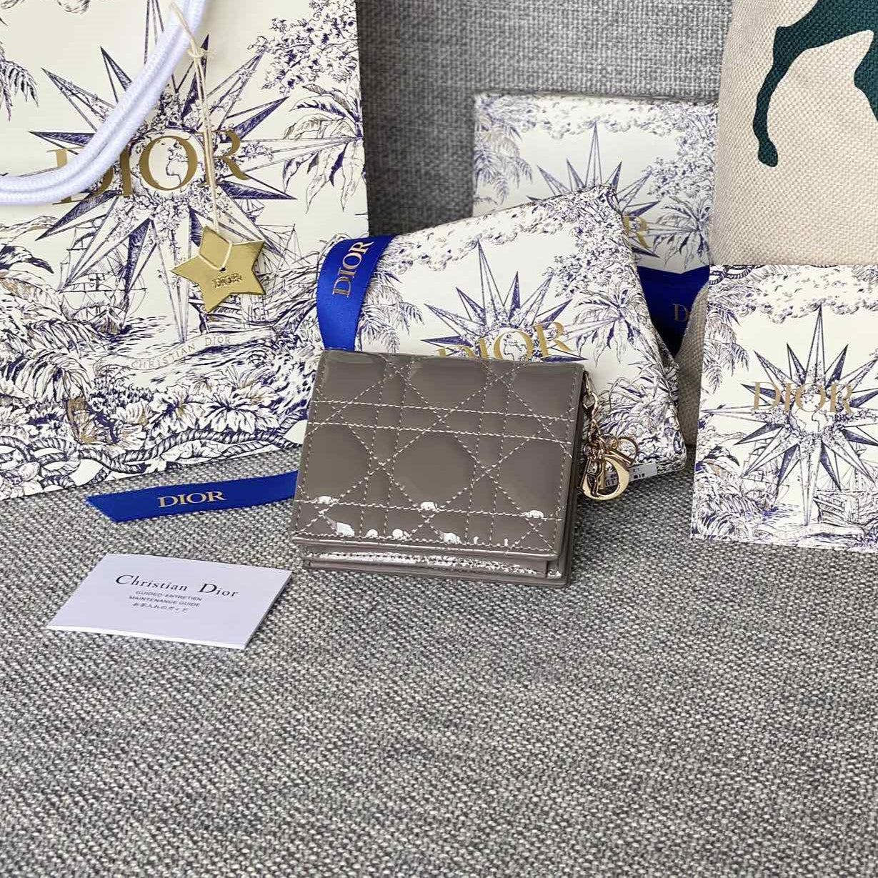 CD Caro 11cm Compact Wallet Shiny Grey Calfskin mysite