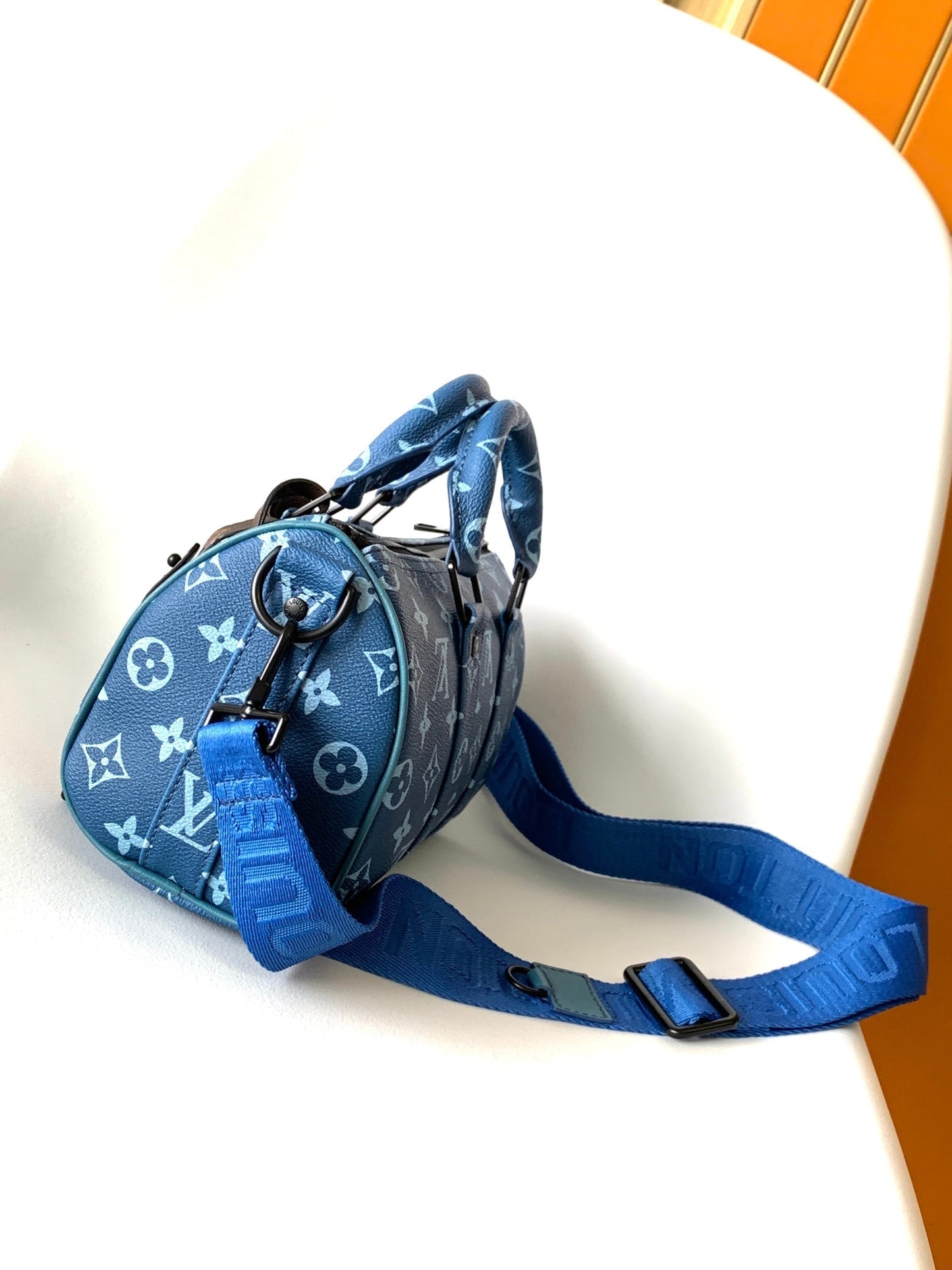 LV 21s Keepall Bandoulière 25 Blue Monogram Canvas & Cowhide mysite
