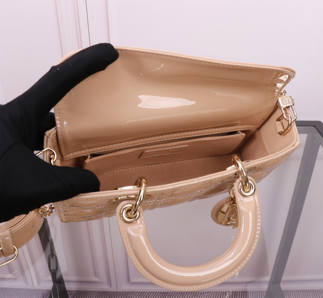 SMALL LADY D-JOY 22 BEIGE LAMBSKIN mysite