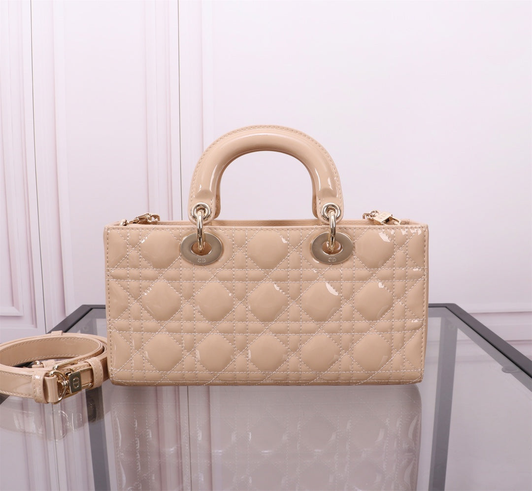 MEDIUM LADY D-JOY 26 BEIGE LAMBSKIN mysite