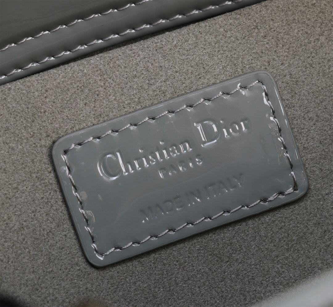 MEDIUM LADY D-JOY 26 ROCK GRAY LAMBSKIN mysite