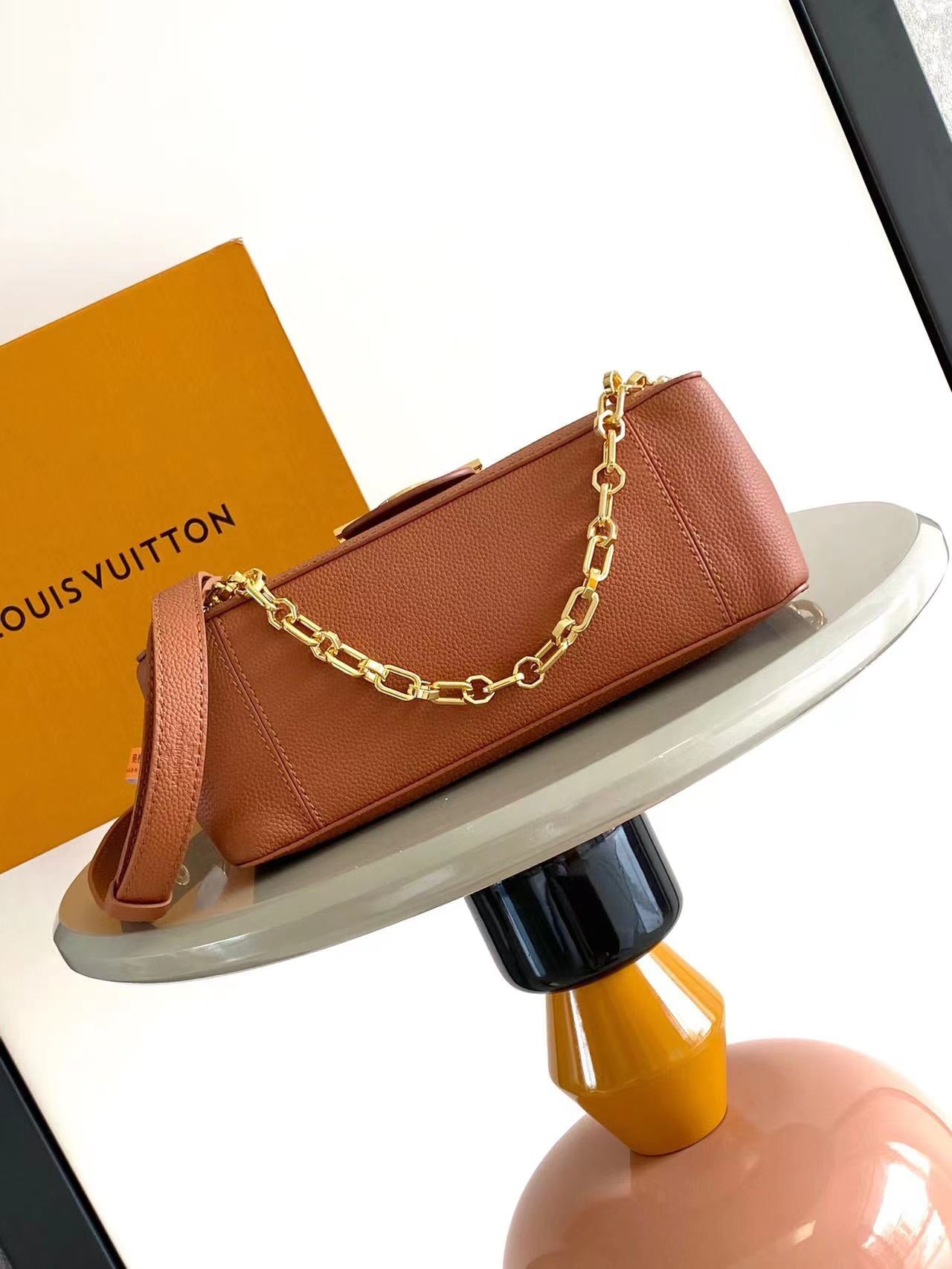 DAUPHINE SOFT MM 24 IN COGNAC CALFSKIN GOLD HARDWARE mysite