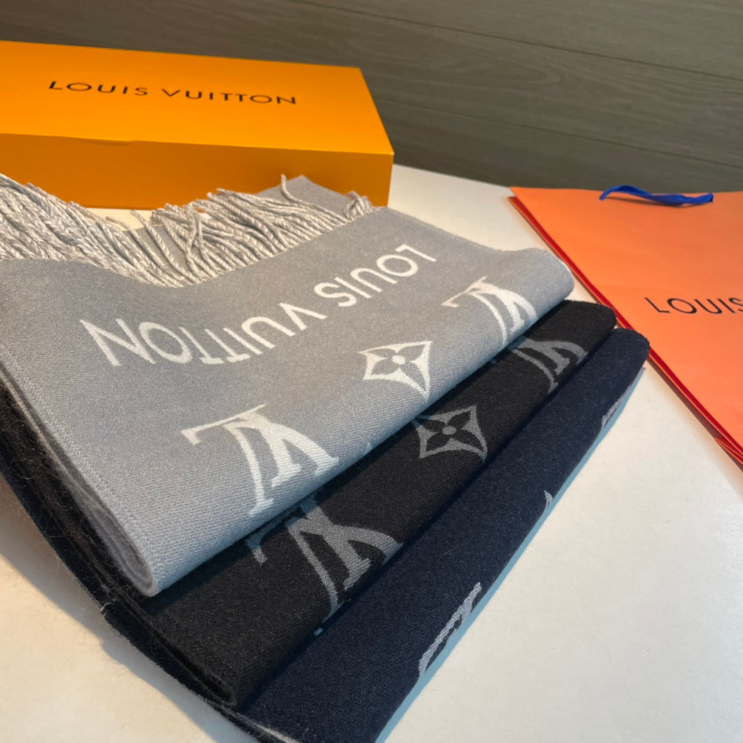 ALL ABOUT MONOGRAM SCARF 185 CM IN LIGHT GRAY WOOL 394498 mysite