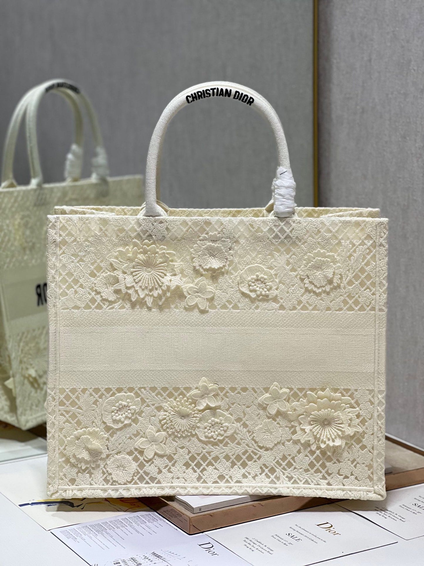 CD Fish Shreds White Book Tote 42cm Bag Canvas 336594 mysite