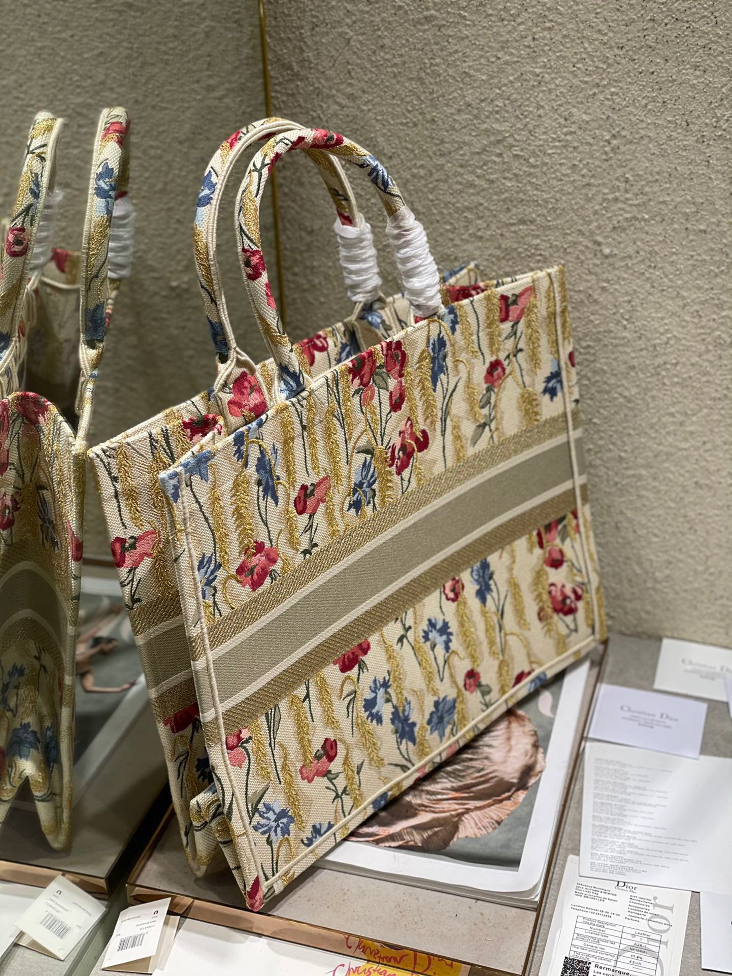 CD Hibiscus Book Tote 42cm Bag Canvas 336576 mysite