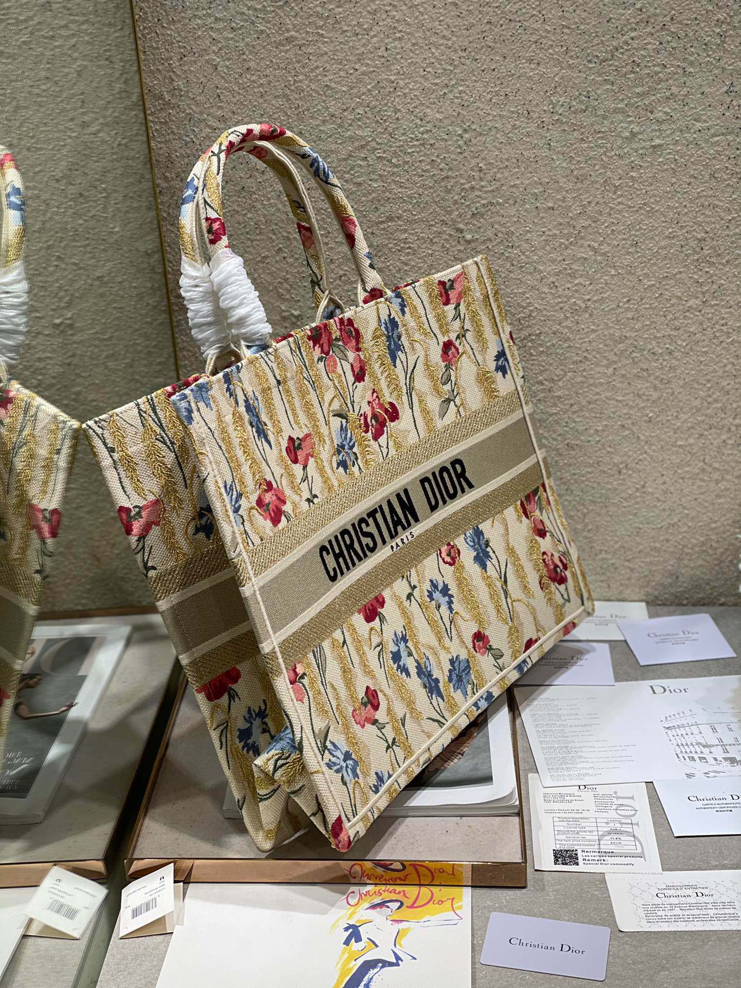 CD Hibiscus Book Tote 42cm Bag Canvas 336576 mysite