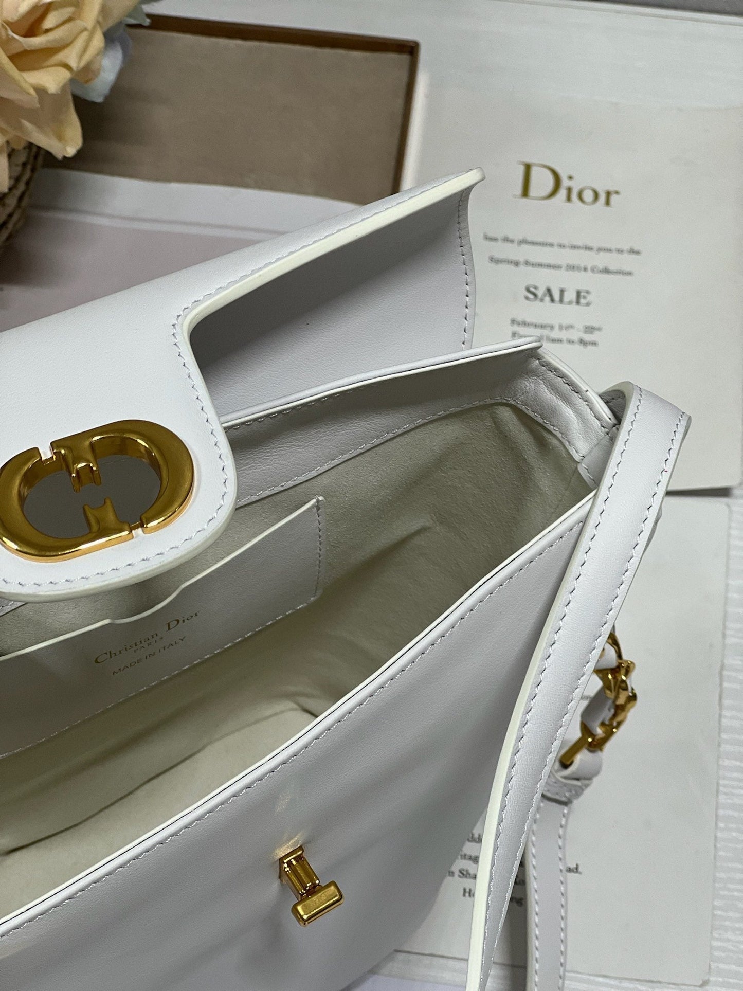 CD Montaigne Large Chain Bucket Bag White Calfskin 336797 mysite