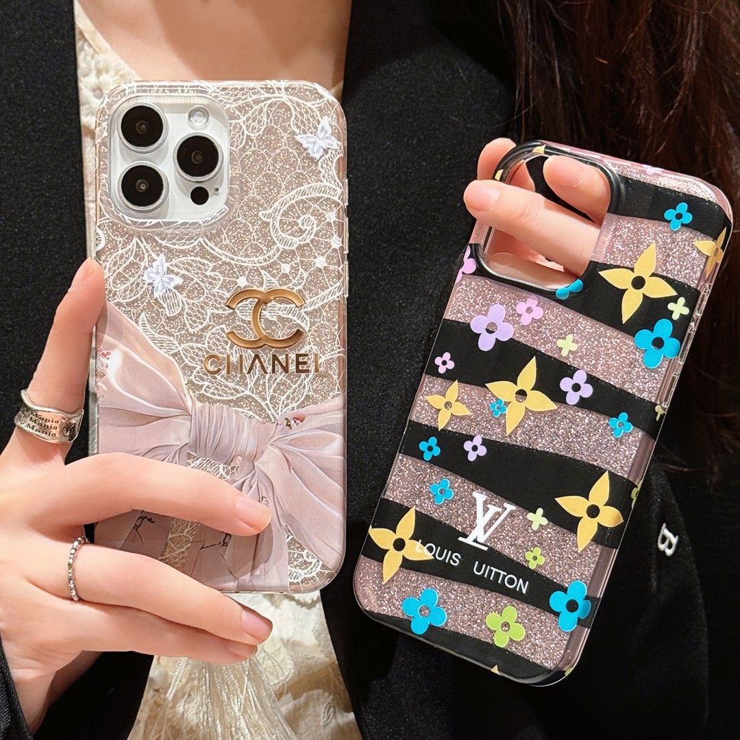 Chic Elegance: Luxury Pearl-Embellished iPhone Case mysite