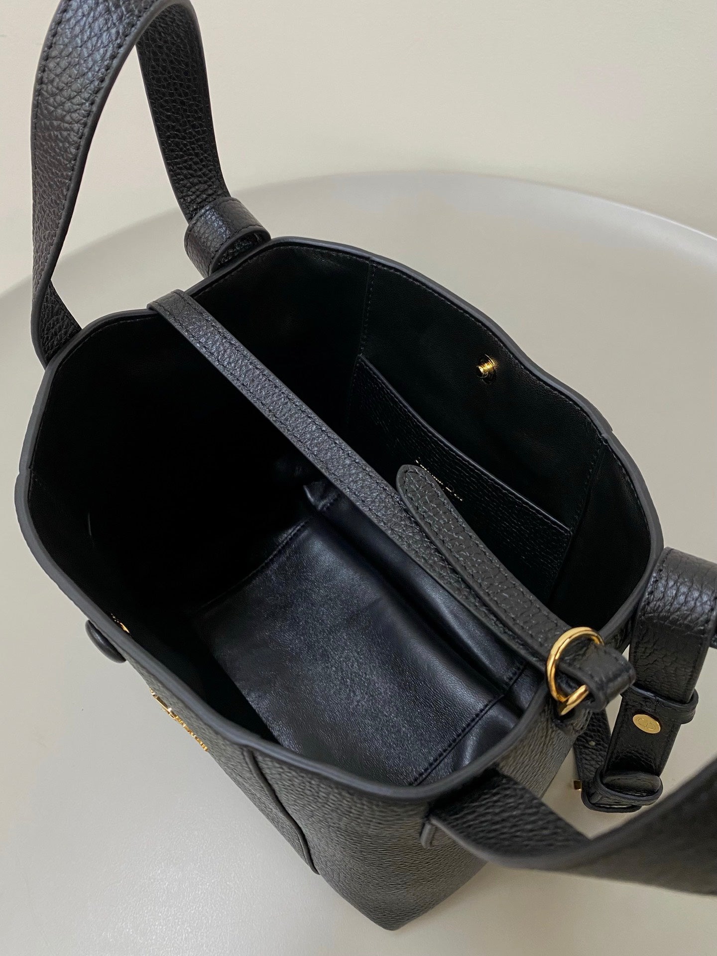 Dior Signature Bucket Bag Black Calfskin 333341