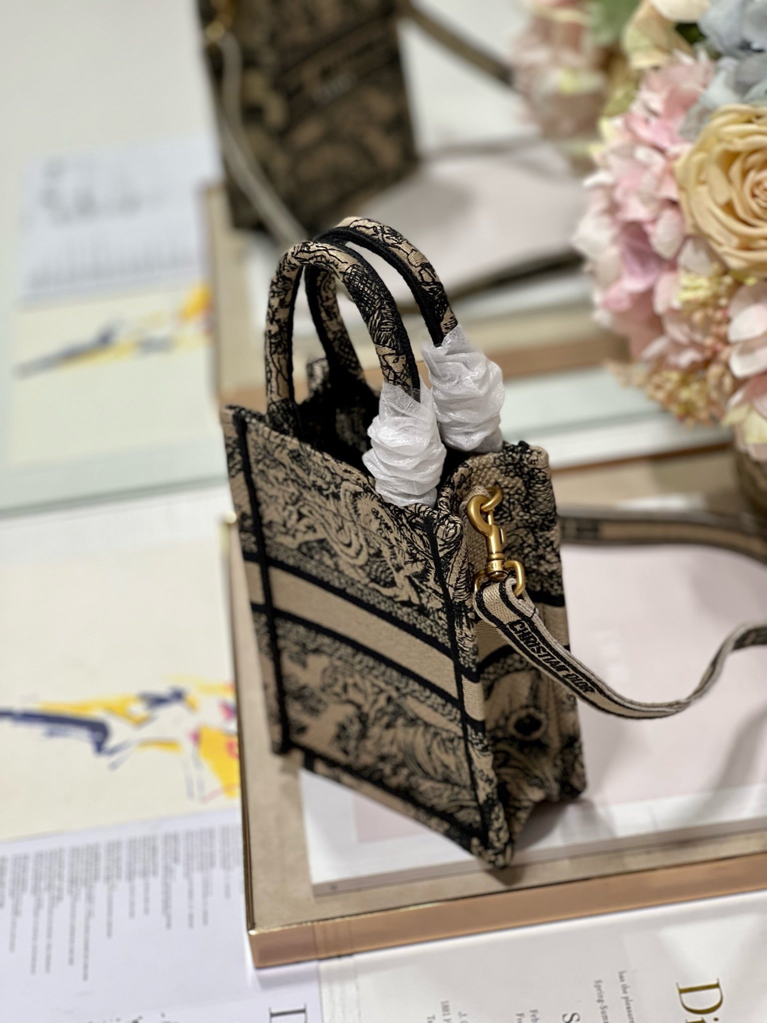 CD Apricot Tiger Mini Book Tote 13.5 cm 336428 mysite