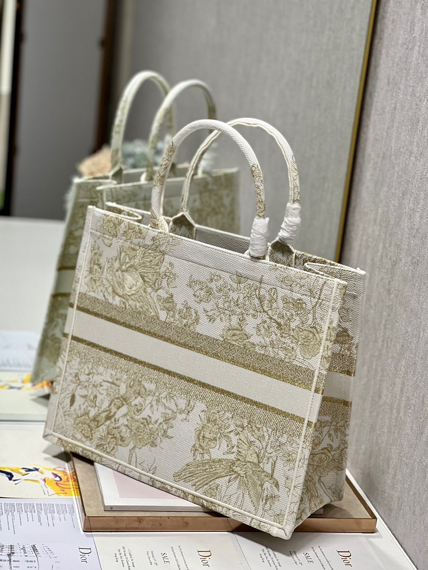 CD Golden Magpie Book Tote 42cm Bag Canvas 336588 mysite