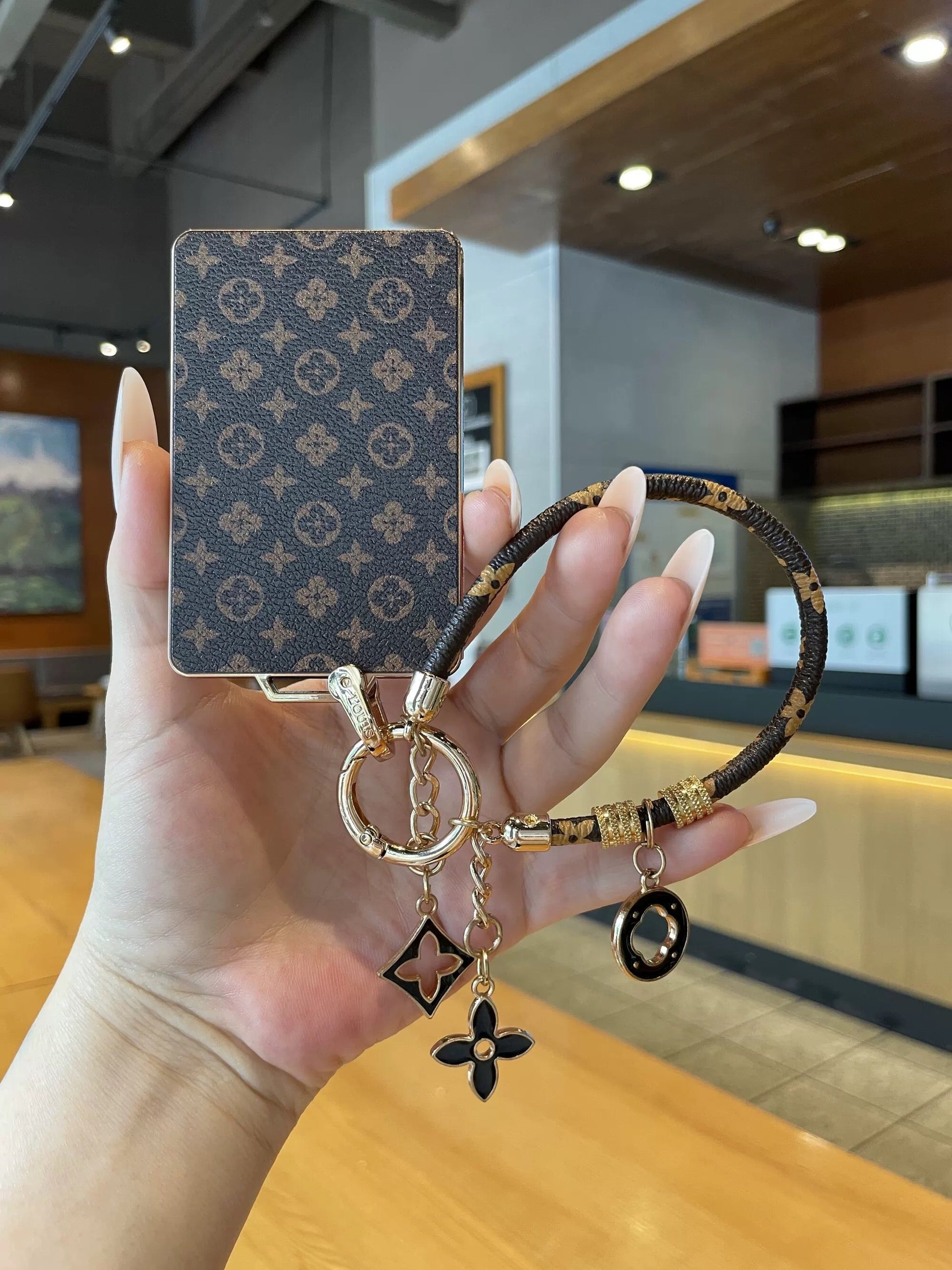 Luxury key case exclusively for Teslas mysite