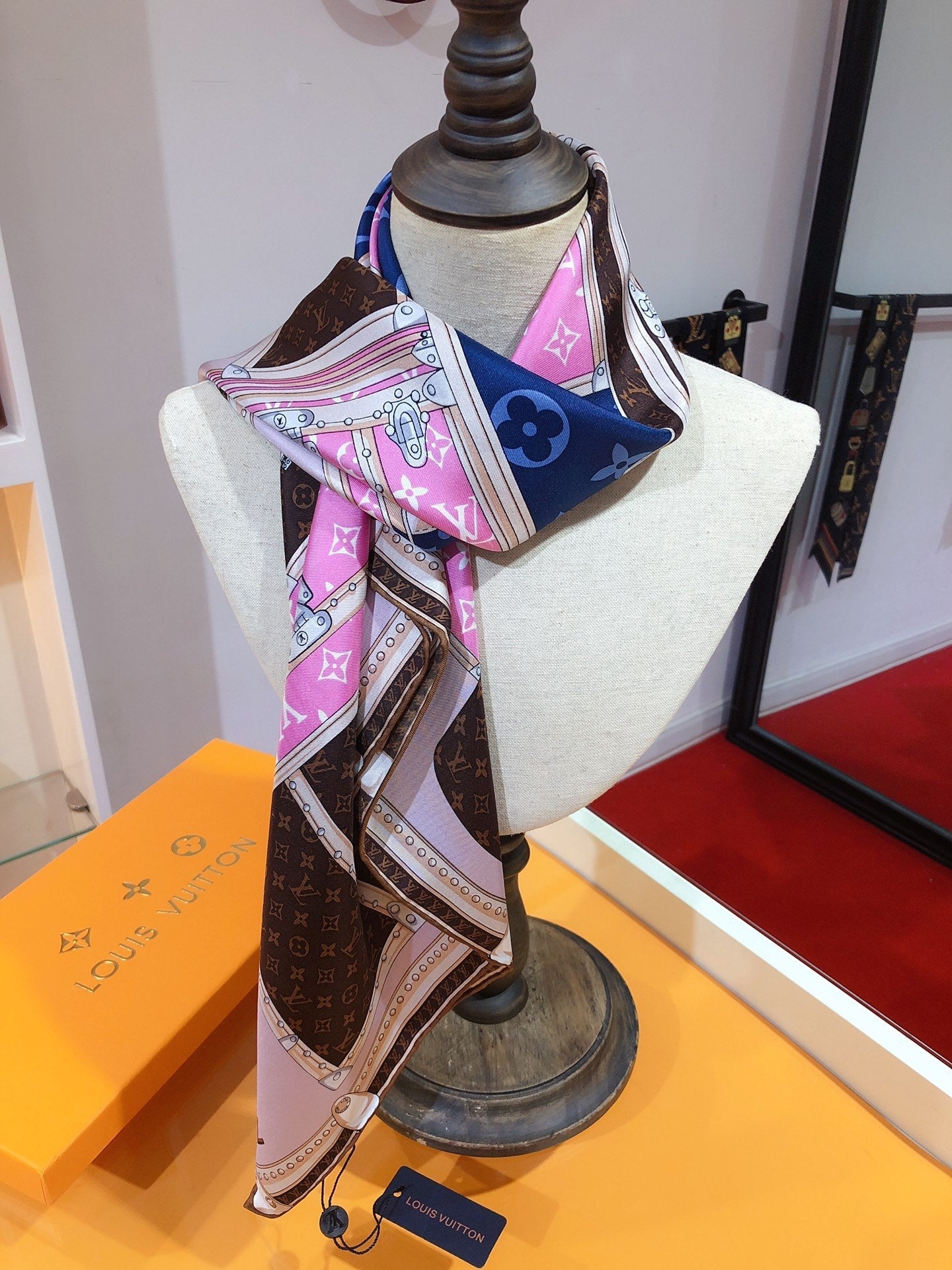 Square Scarf mysite