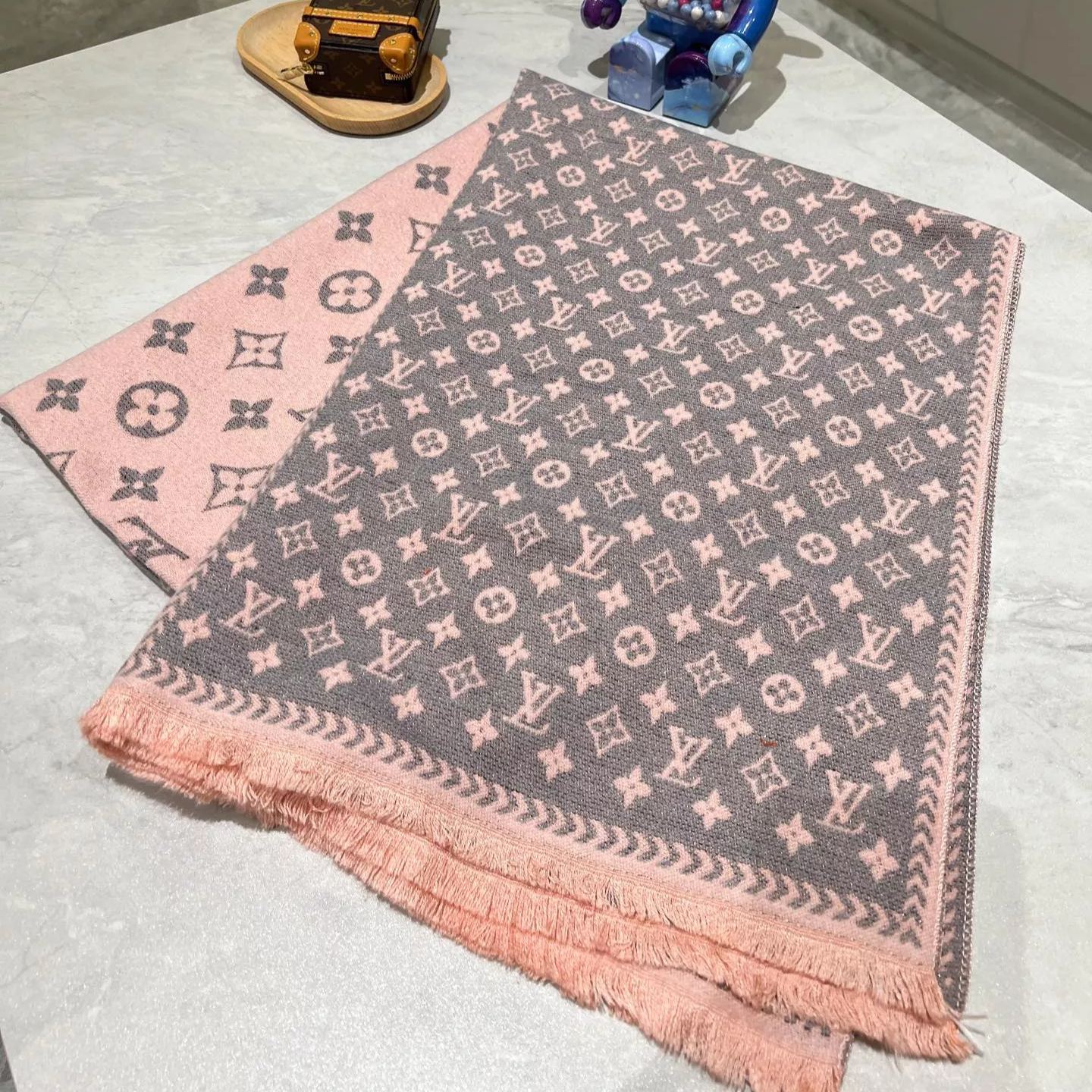 Color Block Letter Border Jacquard Scarf mysite