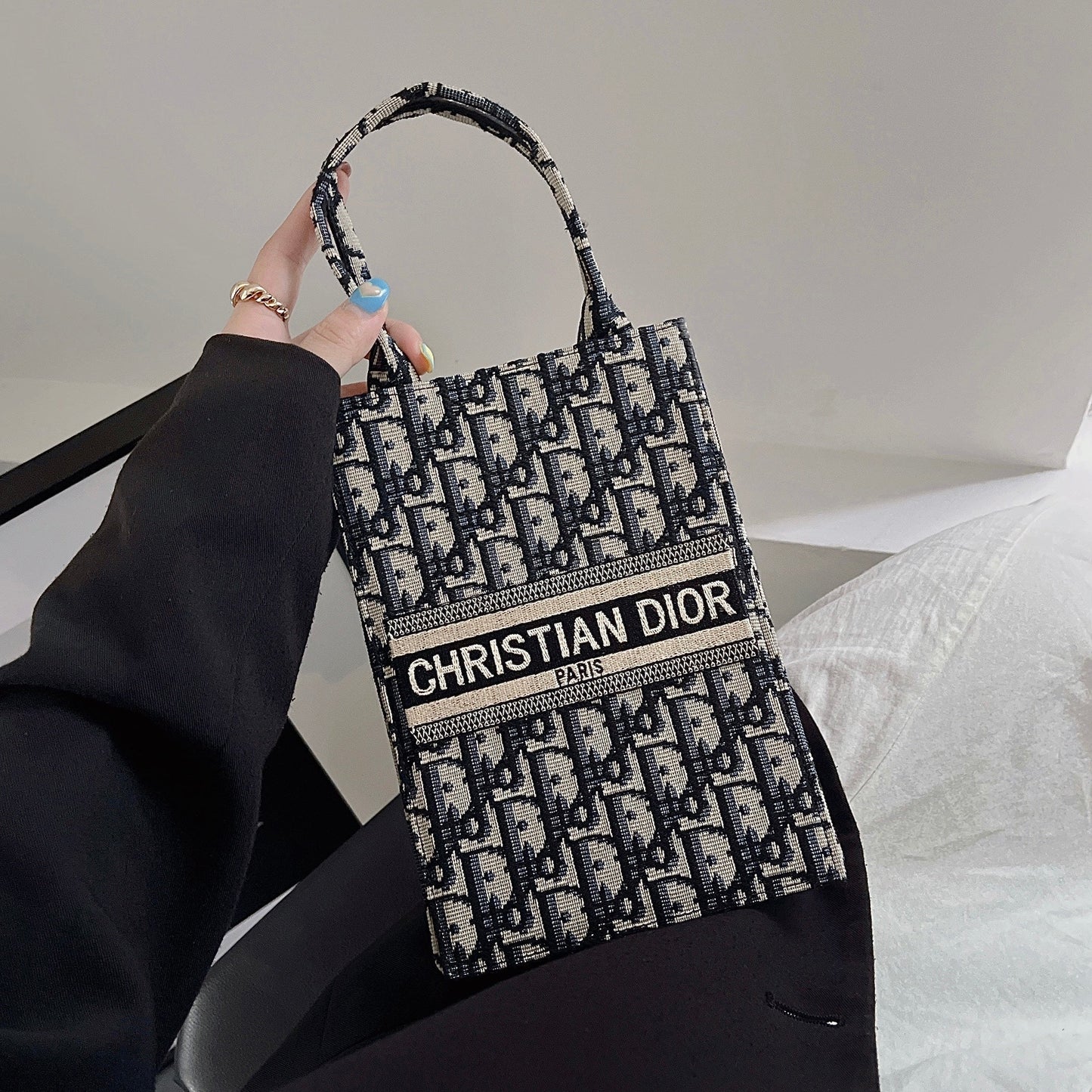 Luxe Texture Leather Handbag  004