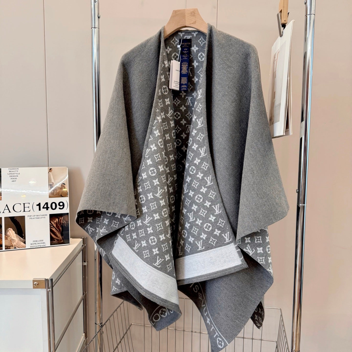 Cashmere Embossed Cape mysite
