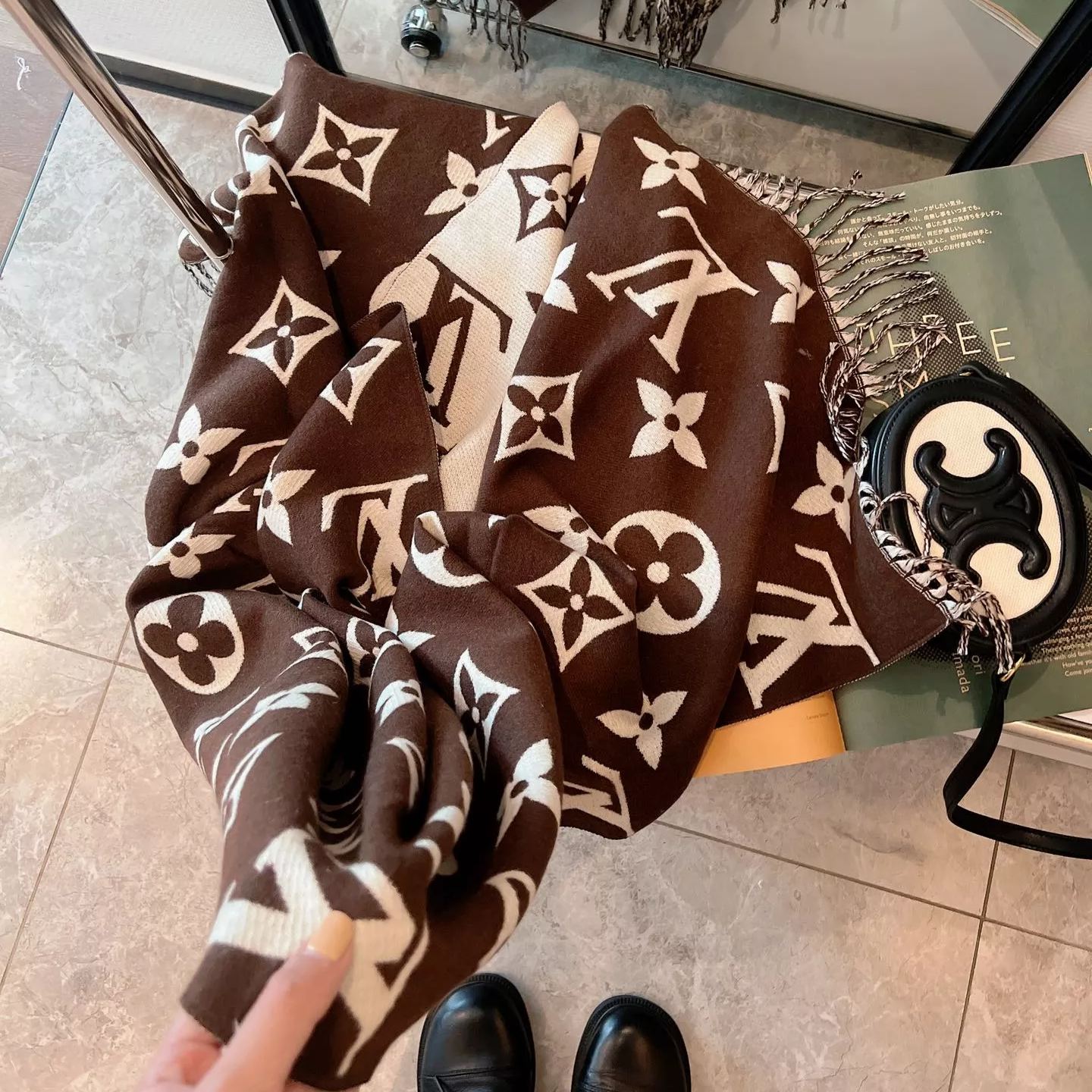Simple Monogram Cashmere Fringed Scarf mysite