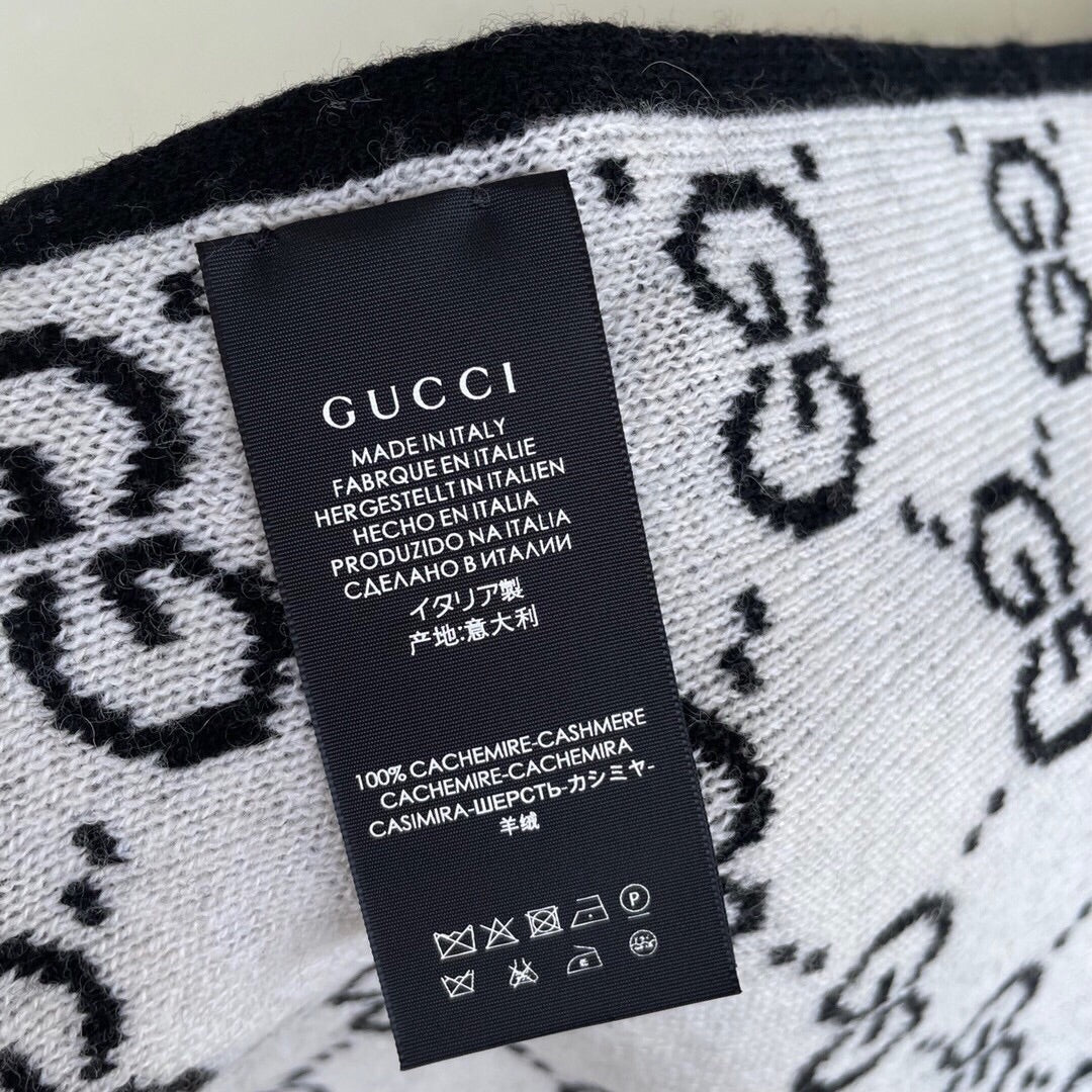 Classic Reversible Jacquard Knit Scarf mysite
