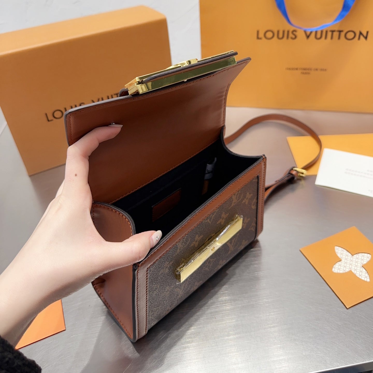 Classic Leather Handbag Messenger Bag