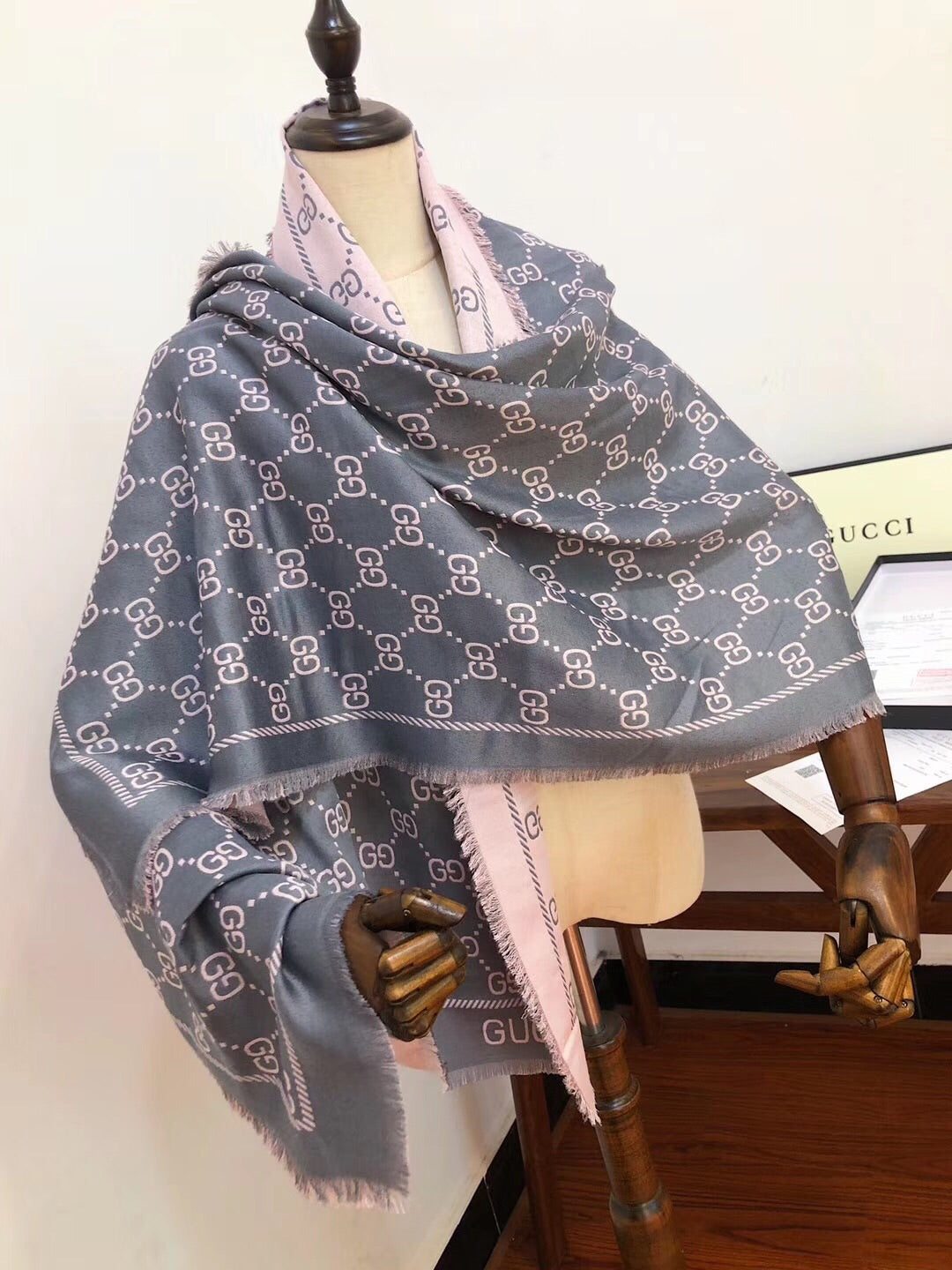 Small Broken Edges Jacquard Scarf Shawl mysite