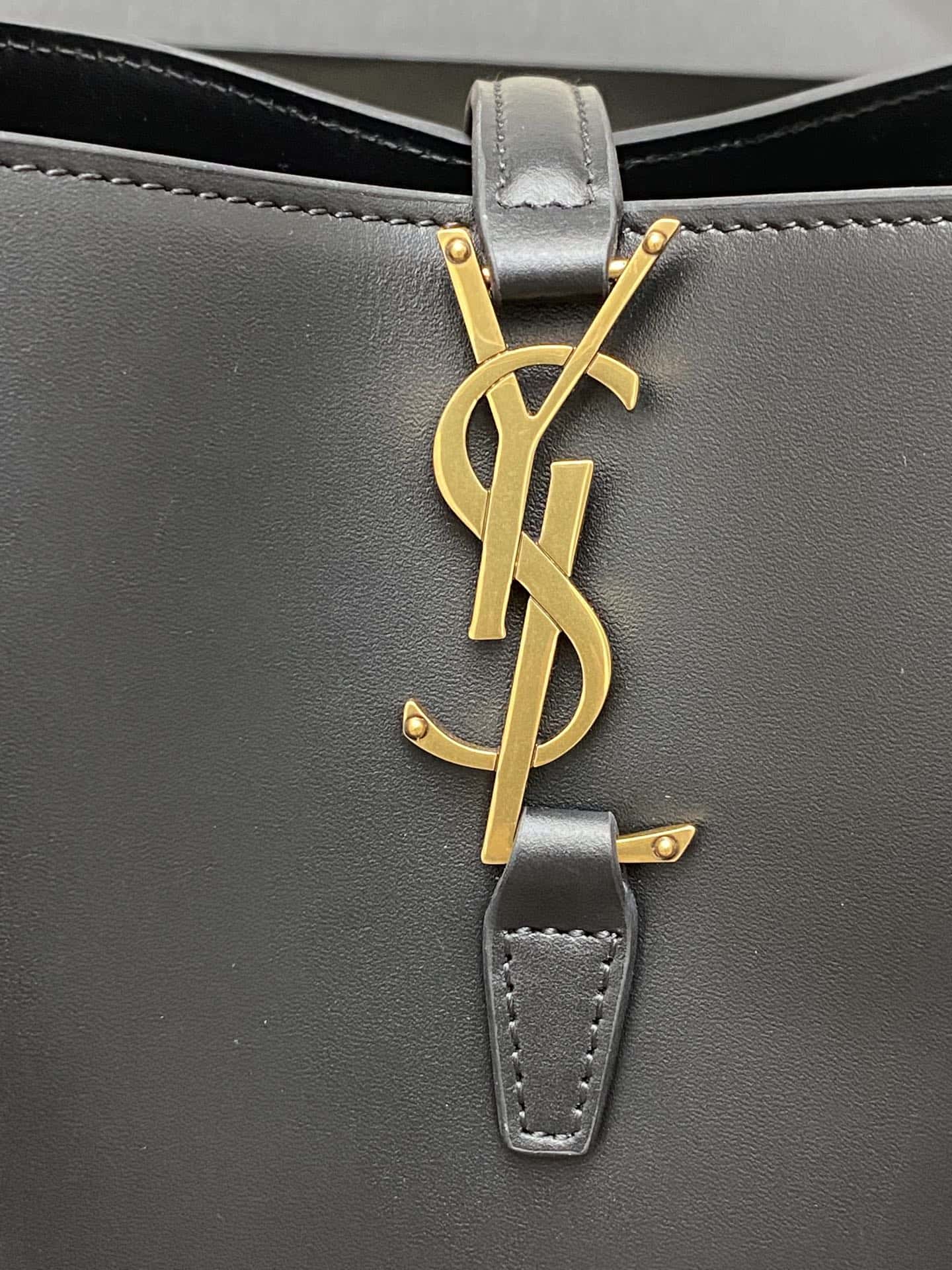 Louis Vuitton NEW WAVE MULTI-POCHETTE Handbag mysite