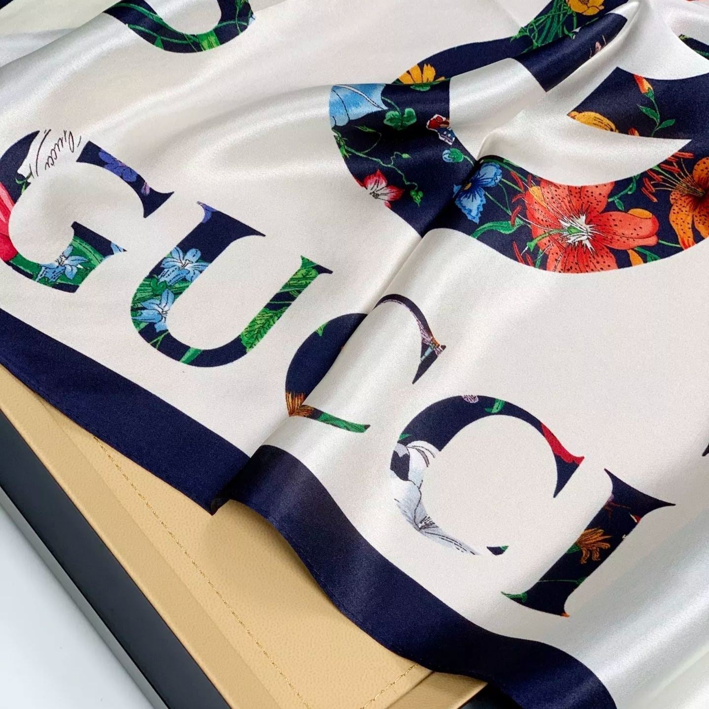 Floral Layered Logo Square Scarf mysite