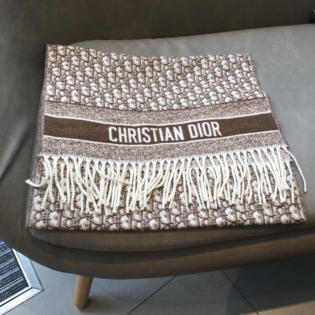 Versatile Monogram Jacquard Fringe Scarf mysite