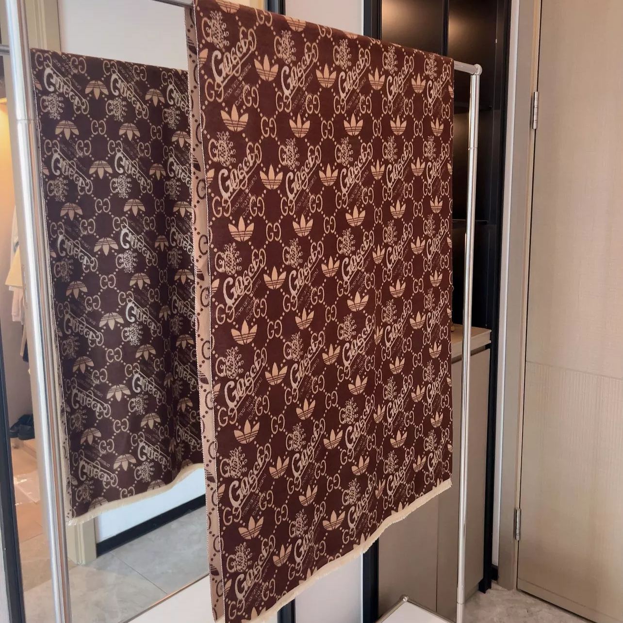 Ophidia Reversible Cashmere Scarf Shawl mysite