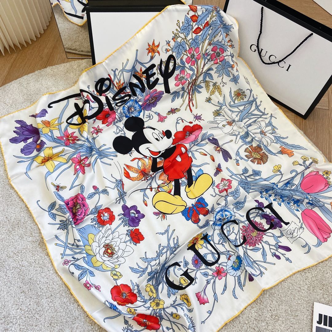 Collaboration Mickey Square Scarf mysite