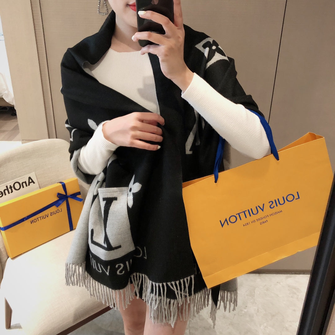 Double-sided Jacquard Pocket Scarf mysite
