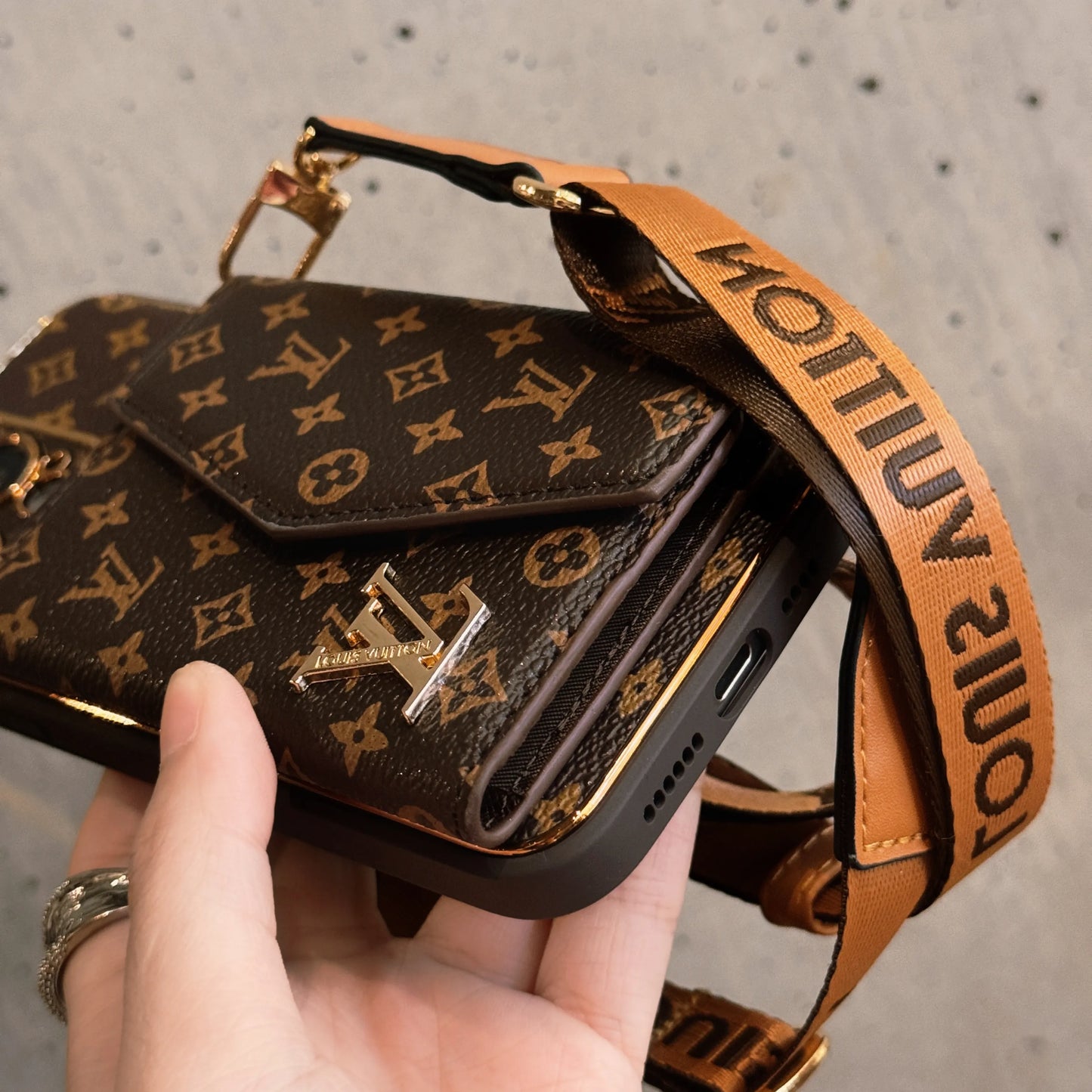 Premium Leather iPhone Case: Integrated Wallet & Detachable Strap1 mysite