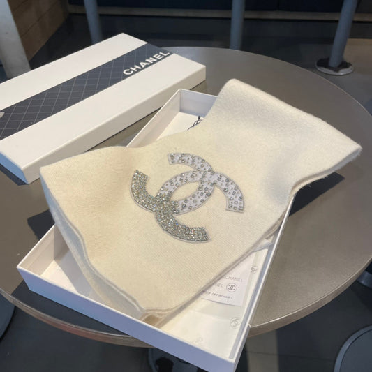 Crystal Diamond Logo Knit Scarf mysite