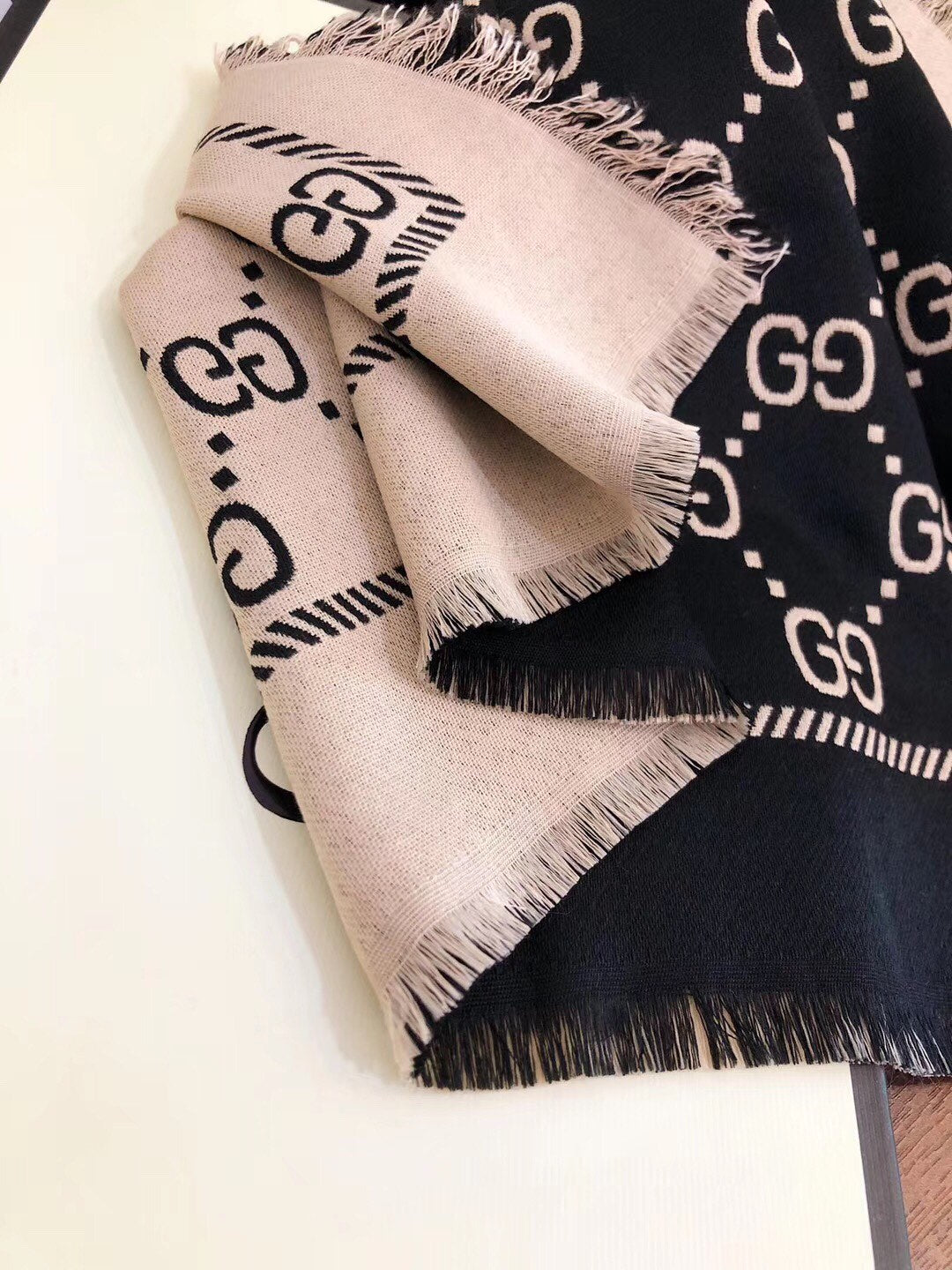 Small Broken Edges Jacquard Scarf Shawl mysite