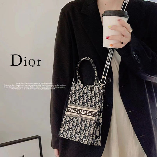 Classic Tote Bag With Crossbody Strap-1-2 mysite