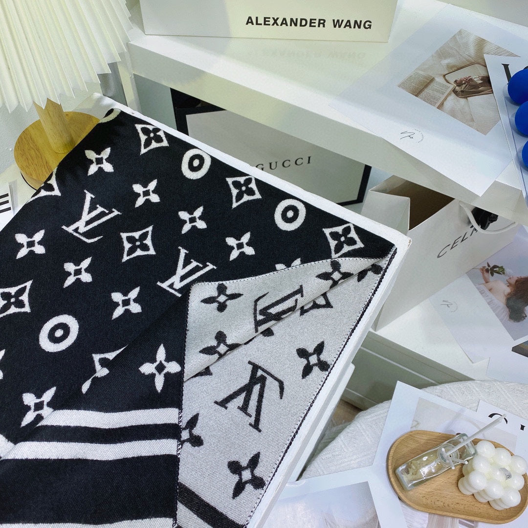 Cashmere Letter Jacquard Scarf Shawl mysite