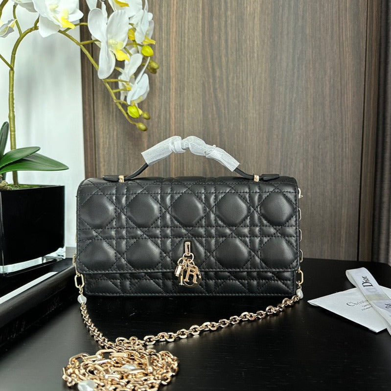 MISS CD 21CM BLACK LAMBSKIN mysite