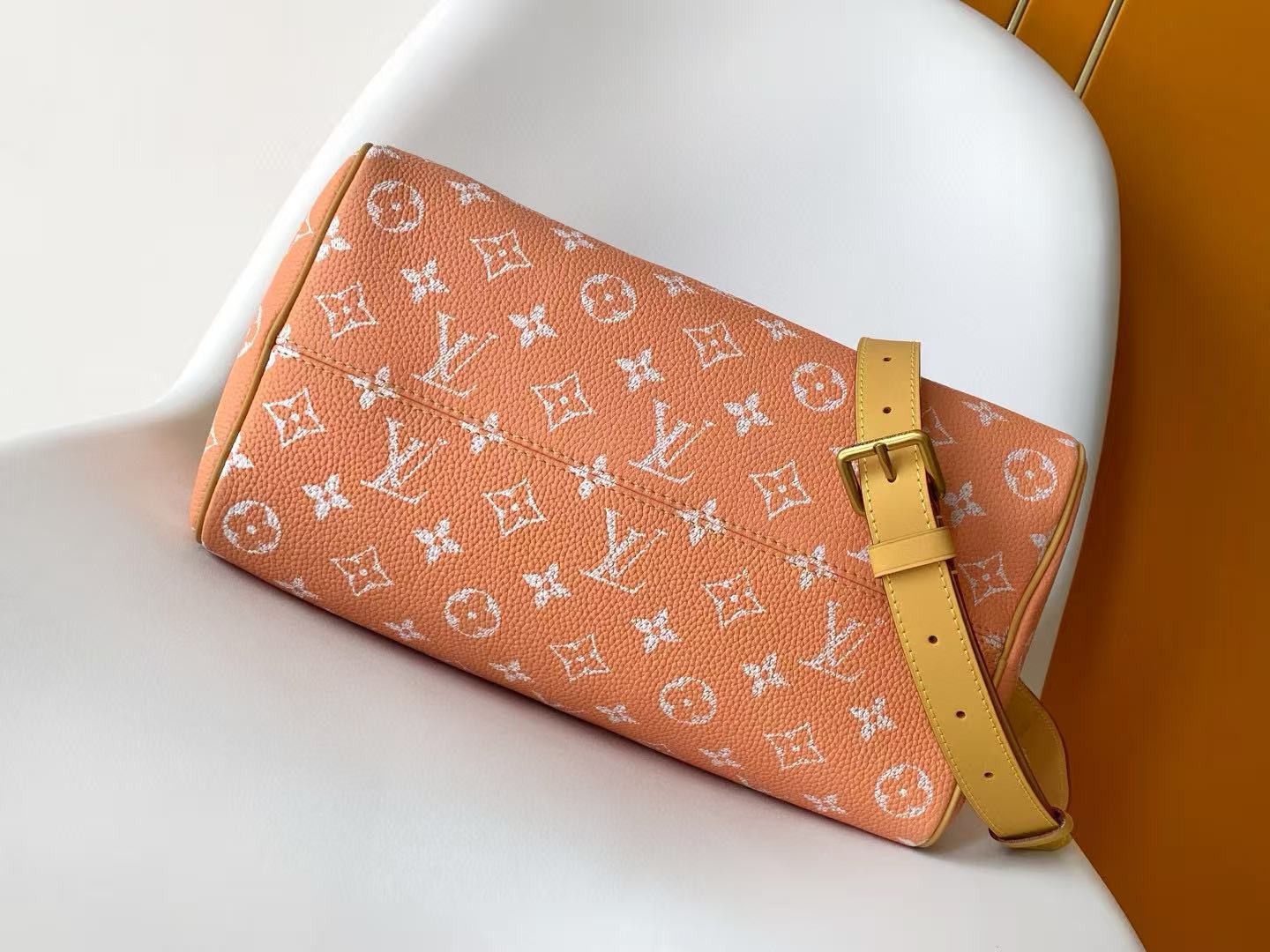 Speedy P9 Bandoulière 40 Handbag Orange White Cowhide mysite