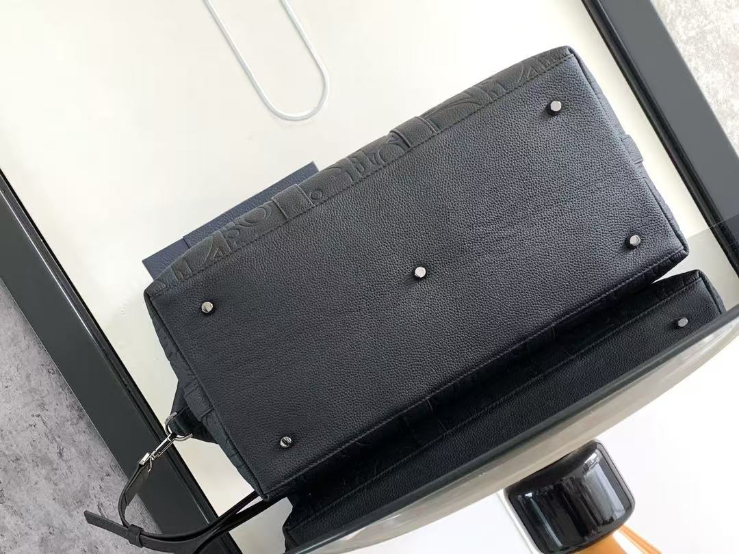 Weekender 40 Black Dior Gravity Leather and Black Grained Calfskin mysite