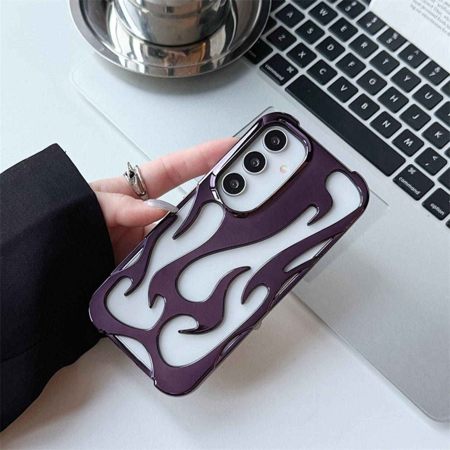 Fire Hollow Case | Samsung