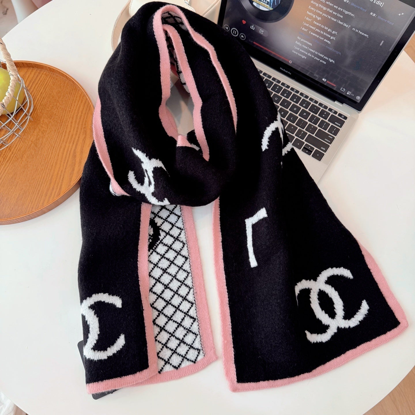 Diamond-patterned Letters Cashmere Scarf mysite
