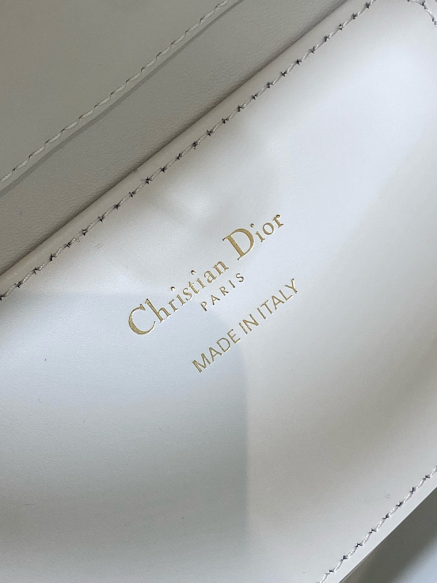 CD Small Toujours Vertical 18cm White Calfskin mysite